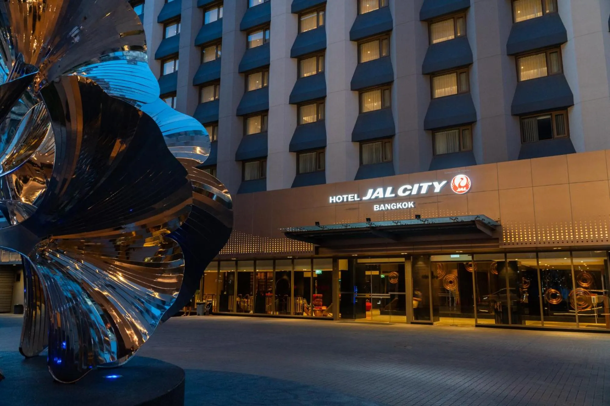 Property building in Hotel JAL City Bangkok