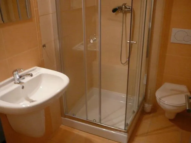 Bathroom in F - Team Hotel