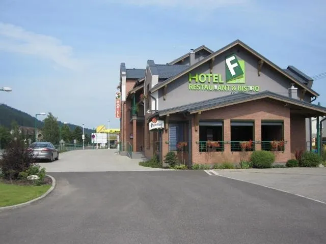 Facade/entrance in F - Team Hotel