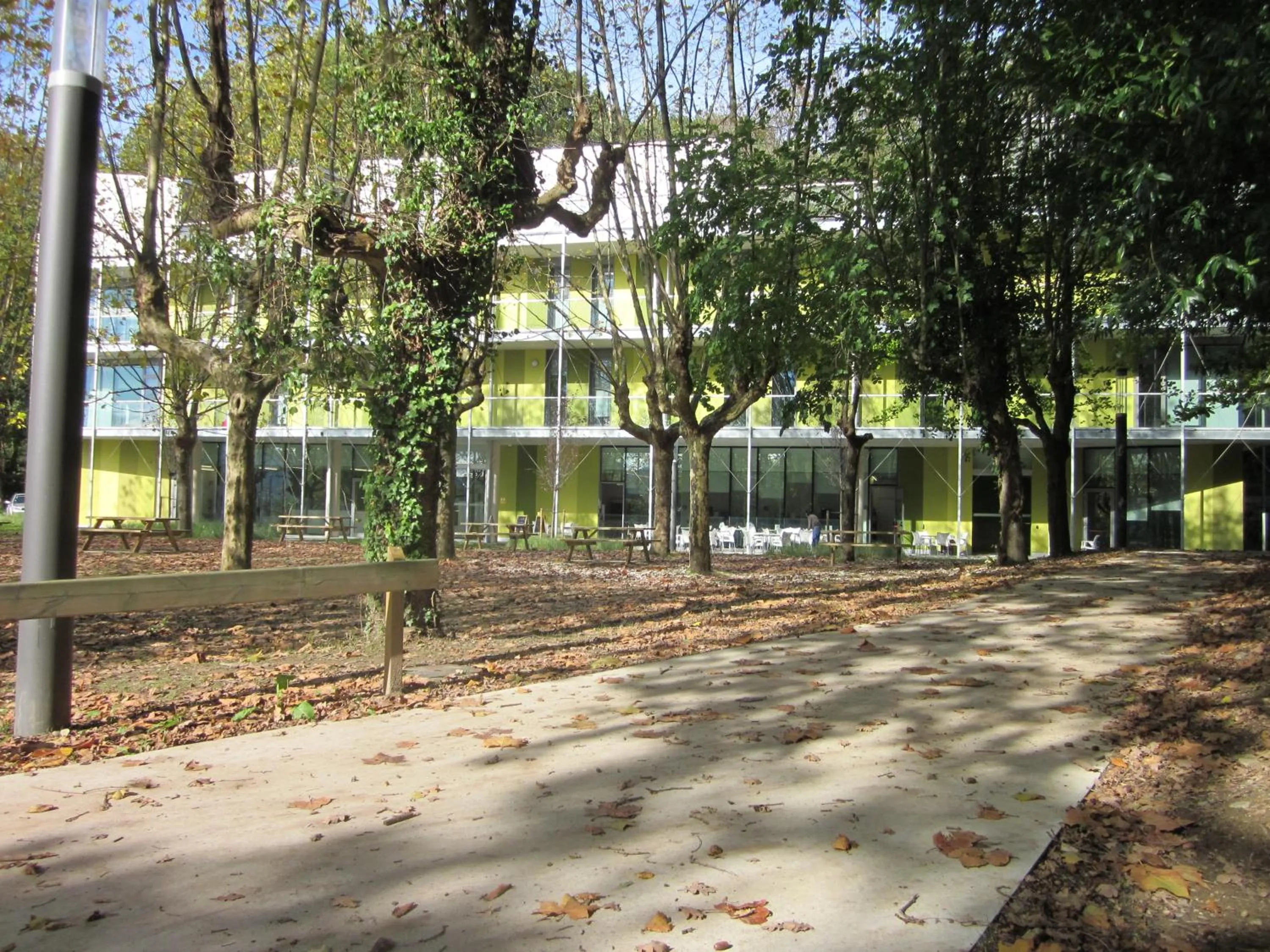 Facade/entrance in UBA Hostel