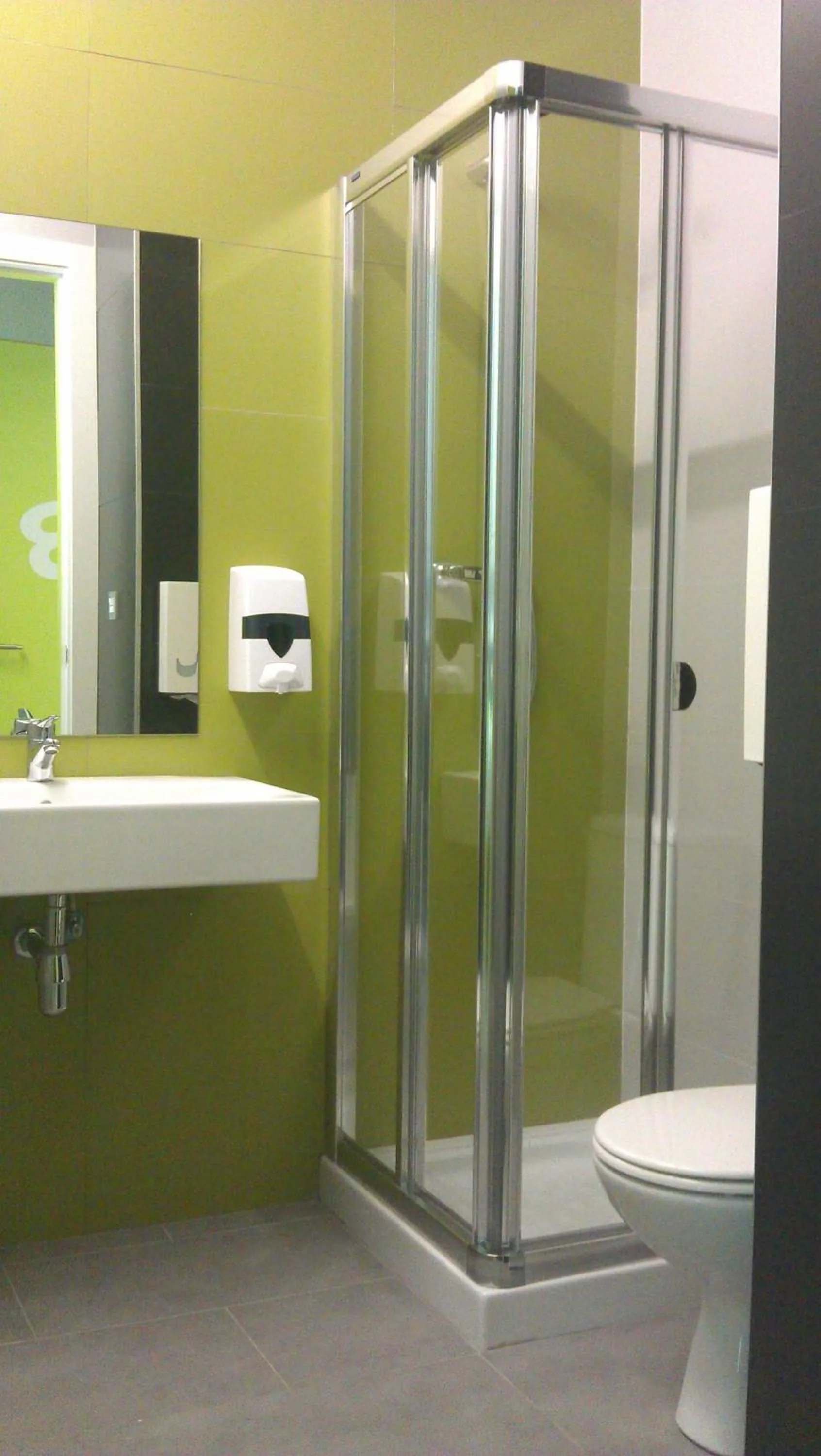 Bathroom in UBA Hostel