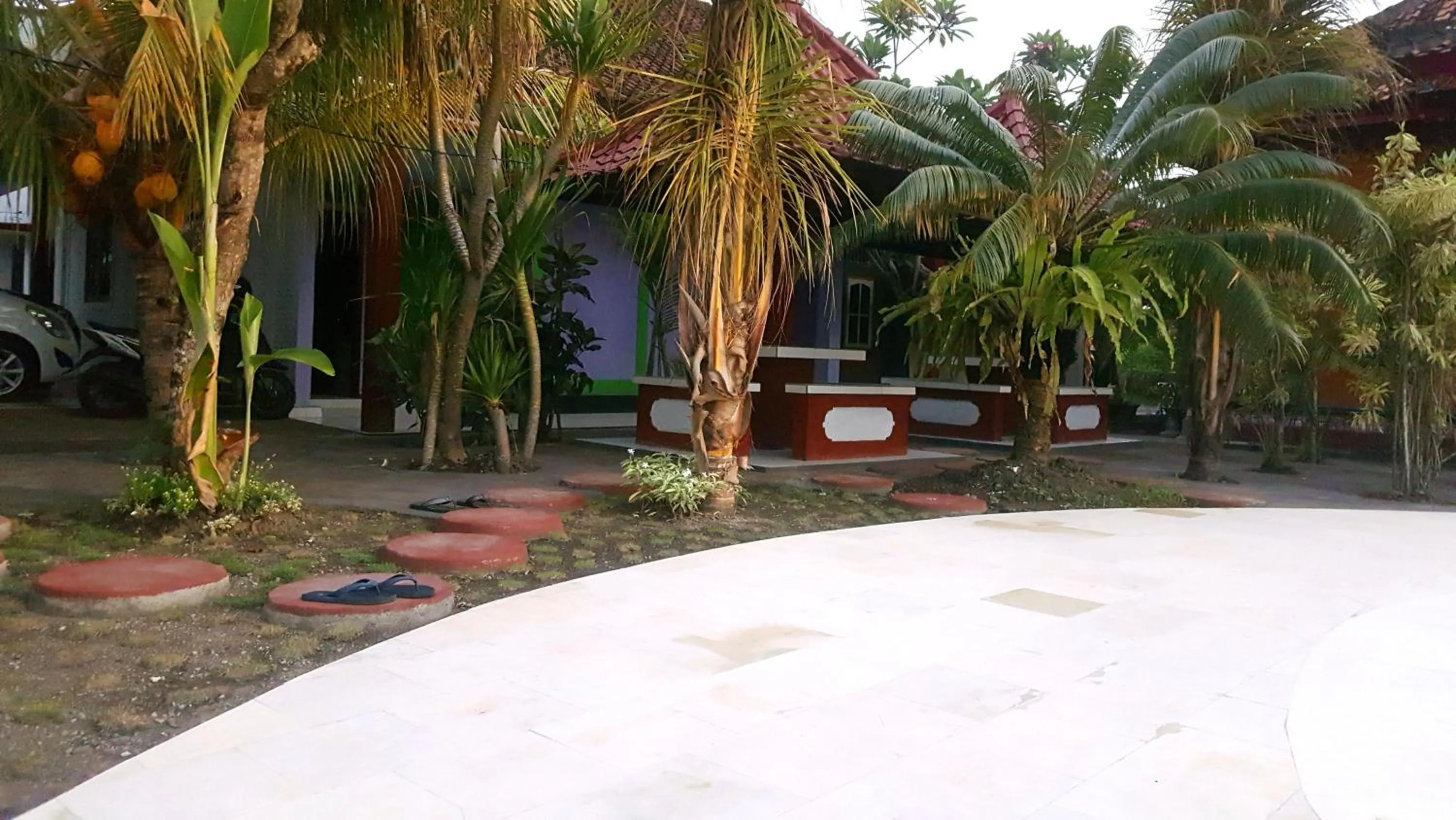 HOTEL SEGARA MANDALA
