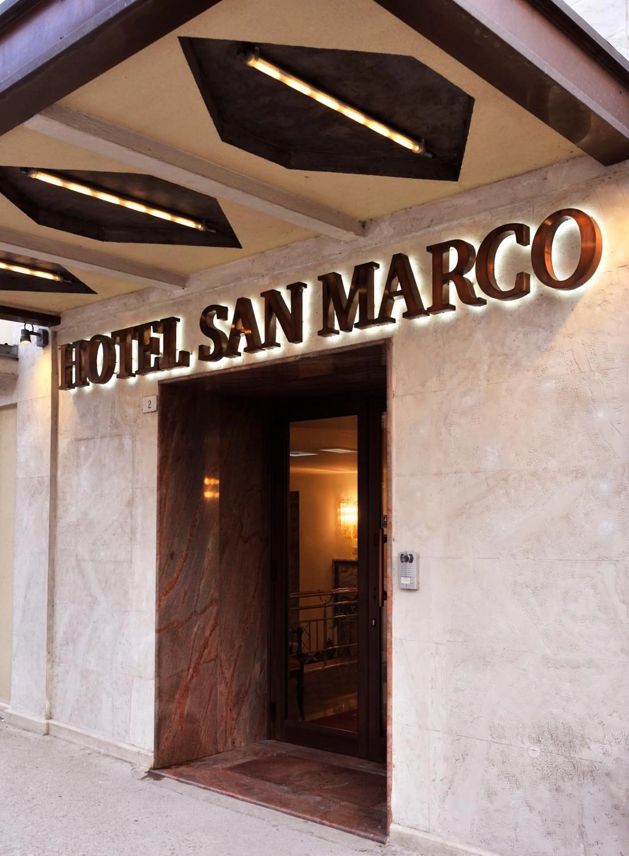 Facade/entrance in Hotel San Marco