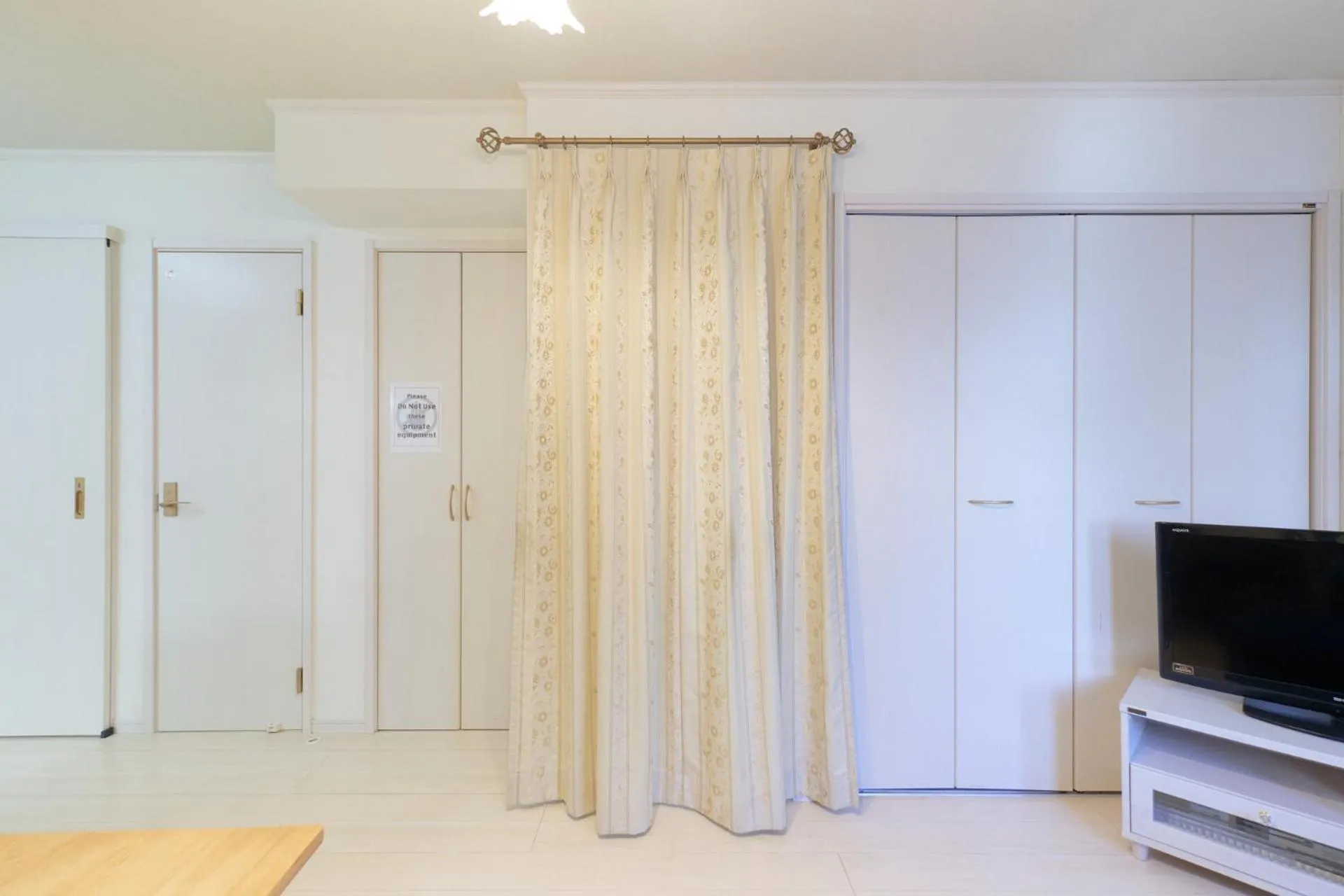 Soshigaya Apartment by Tranova