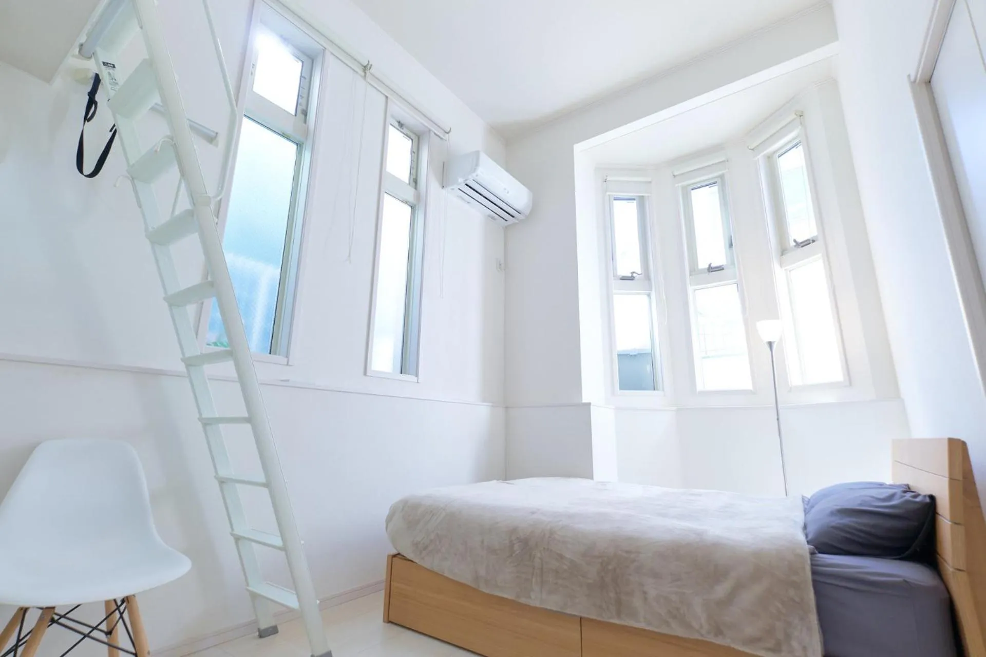 Bed in Soshigaya Apartment by Tranova