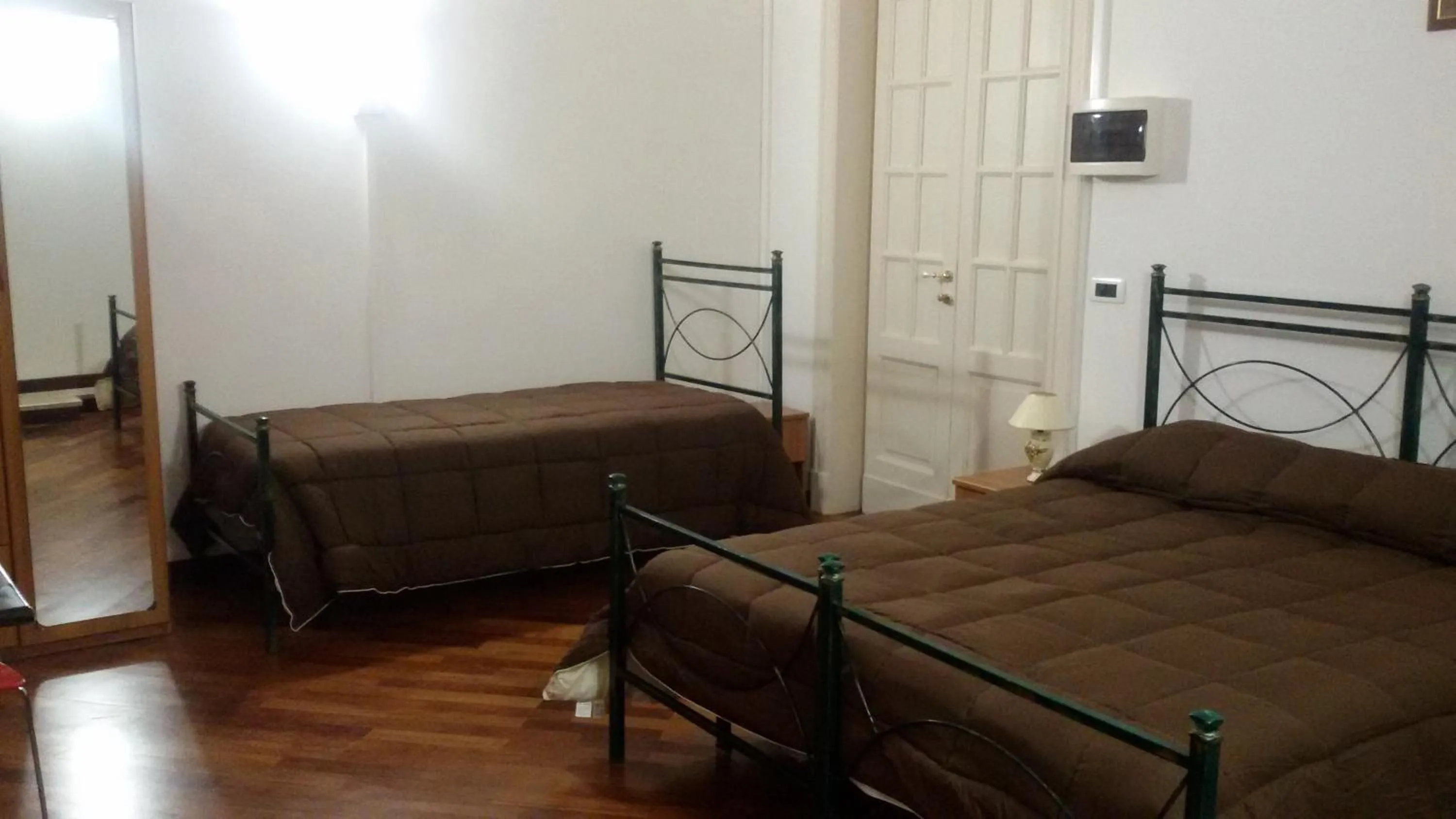 Photo of the whole room, Bed in B&B Alba