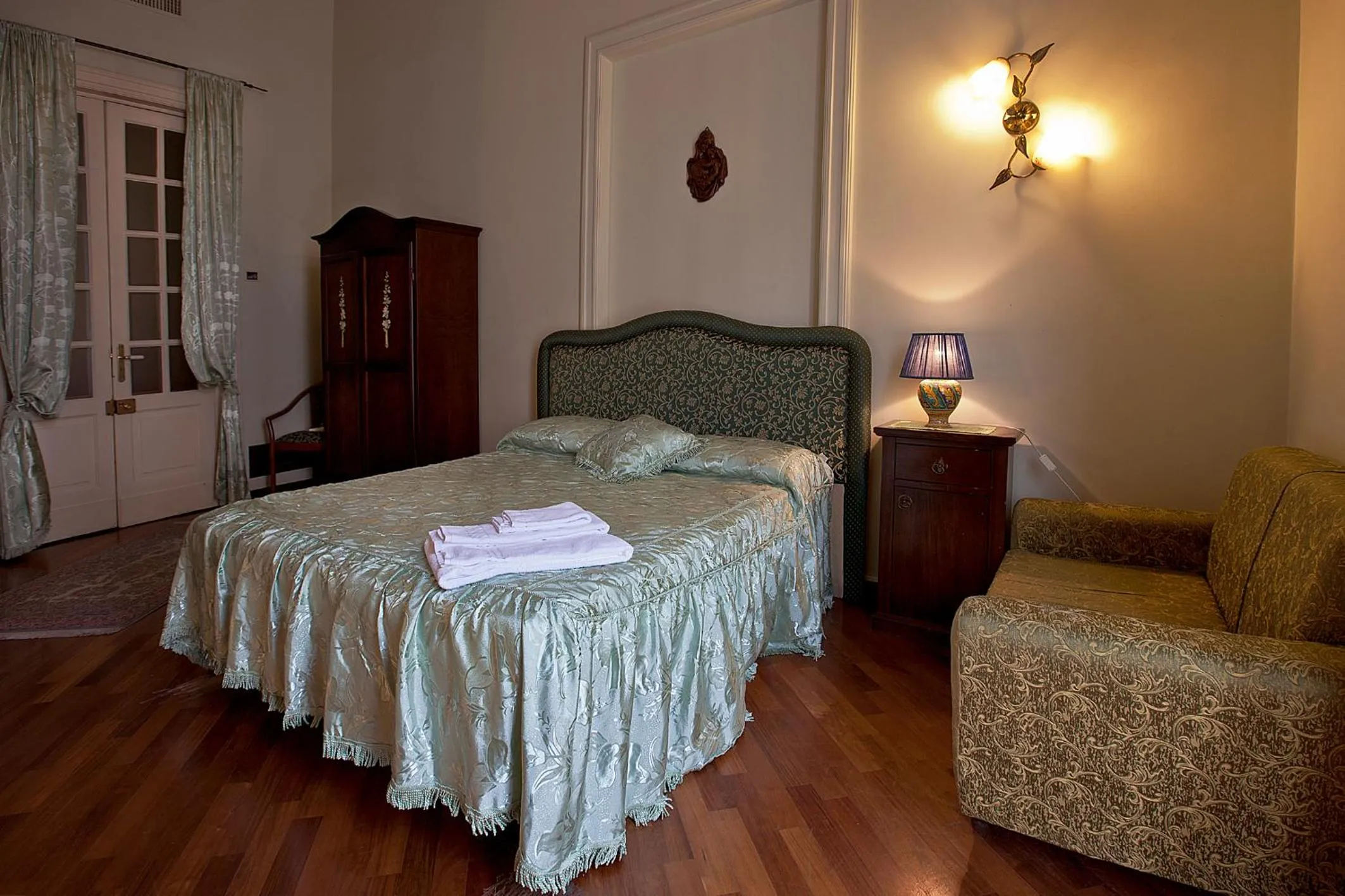 Photo of the whole room, Bed in B&B Alba