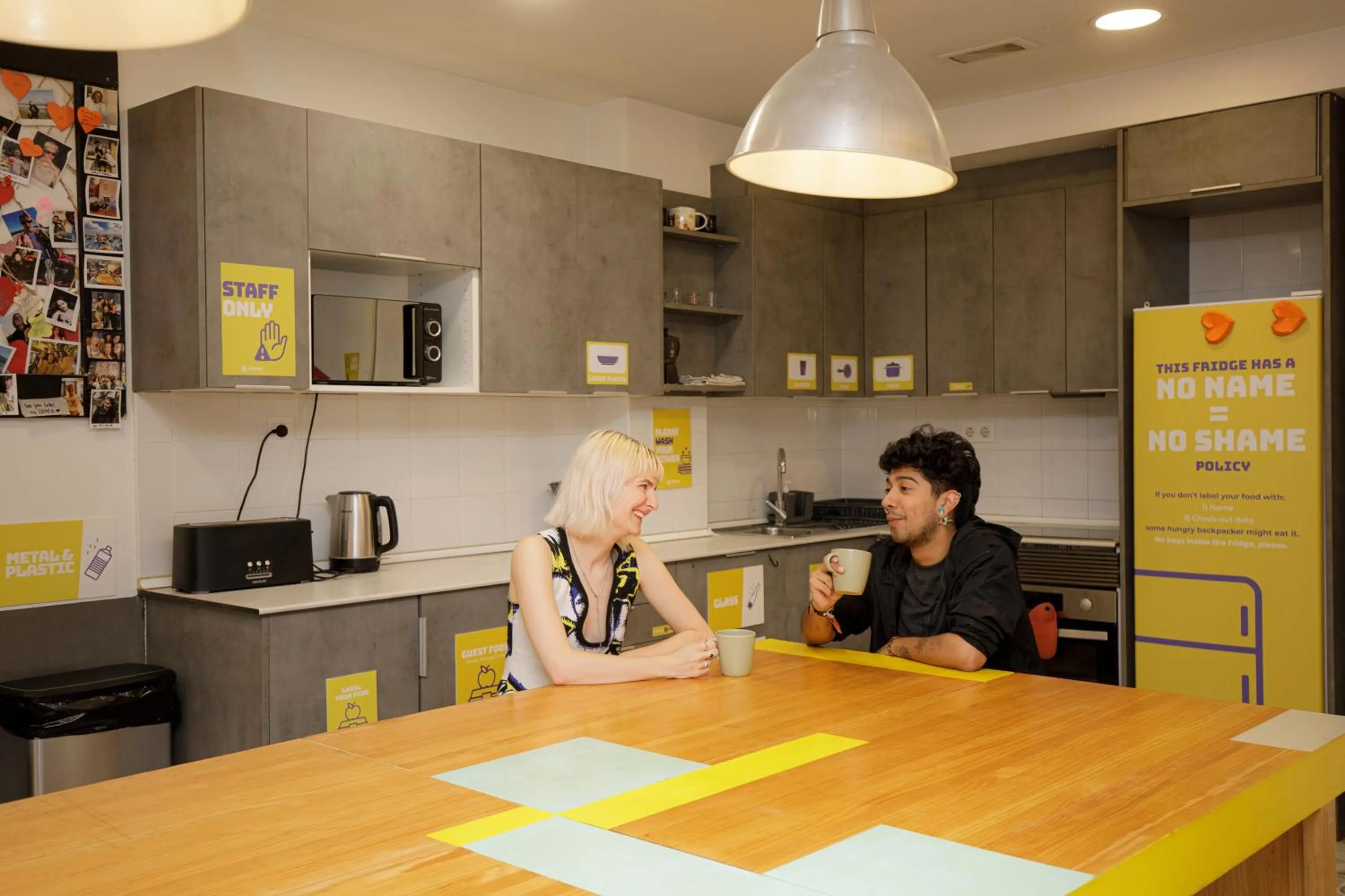 People in Onefam Ramblas