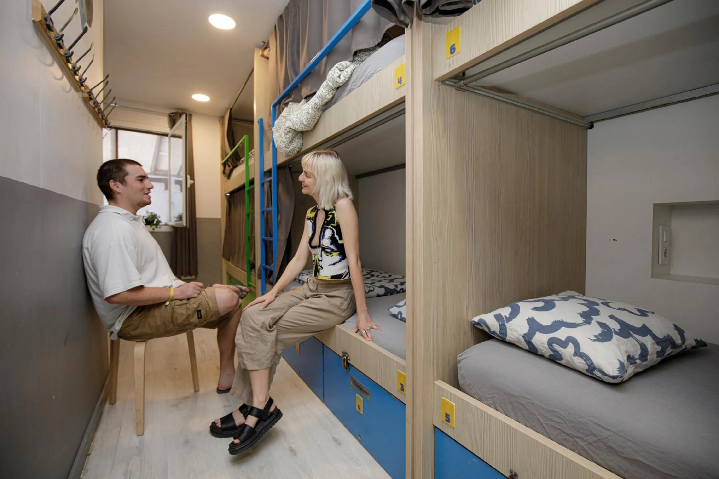 People, Bed in Onefam Ramblas