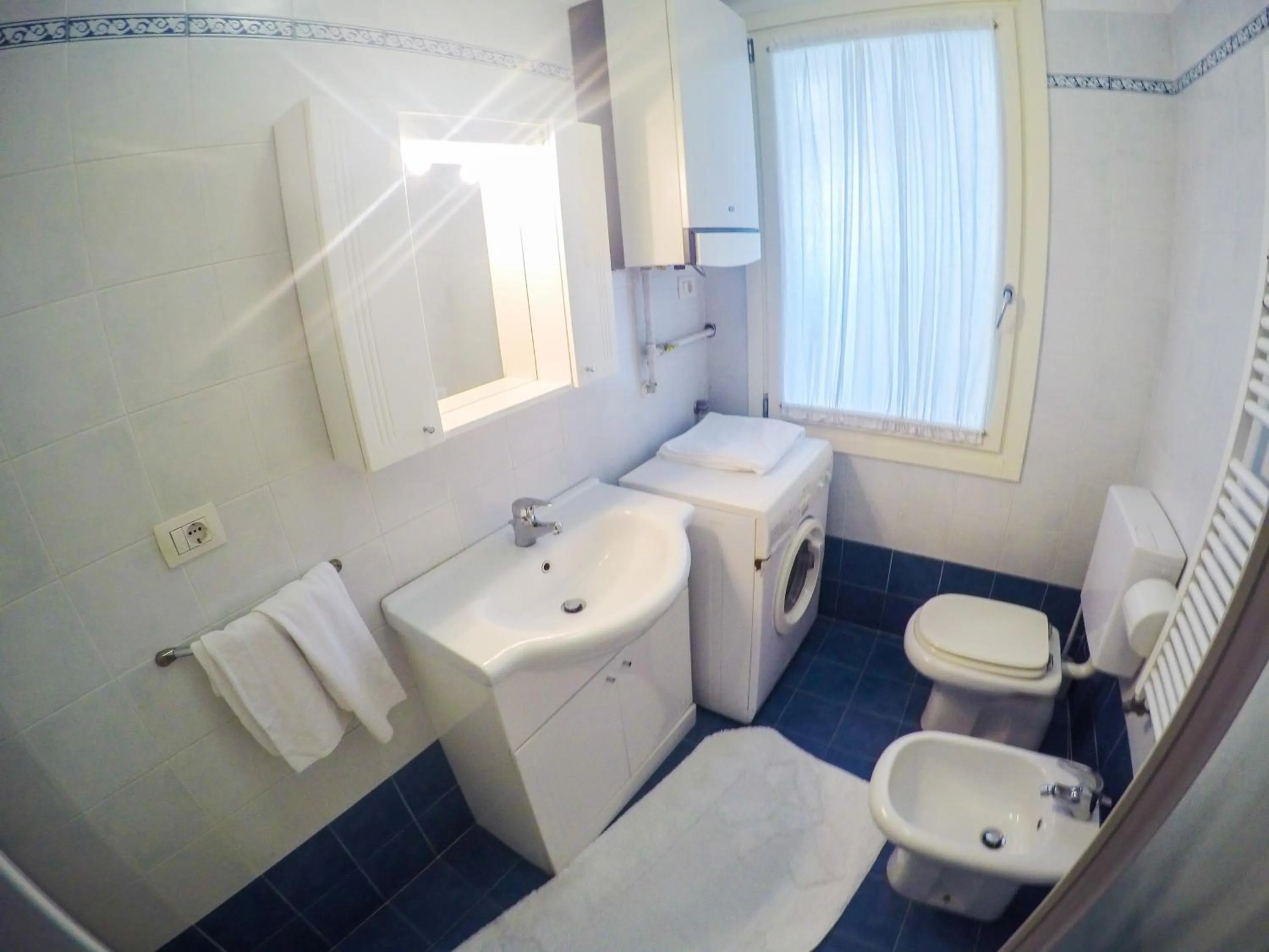 Bathroom in Residence Solemar - Agenzia Cocal