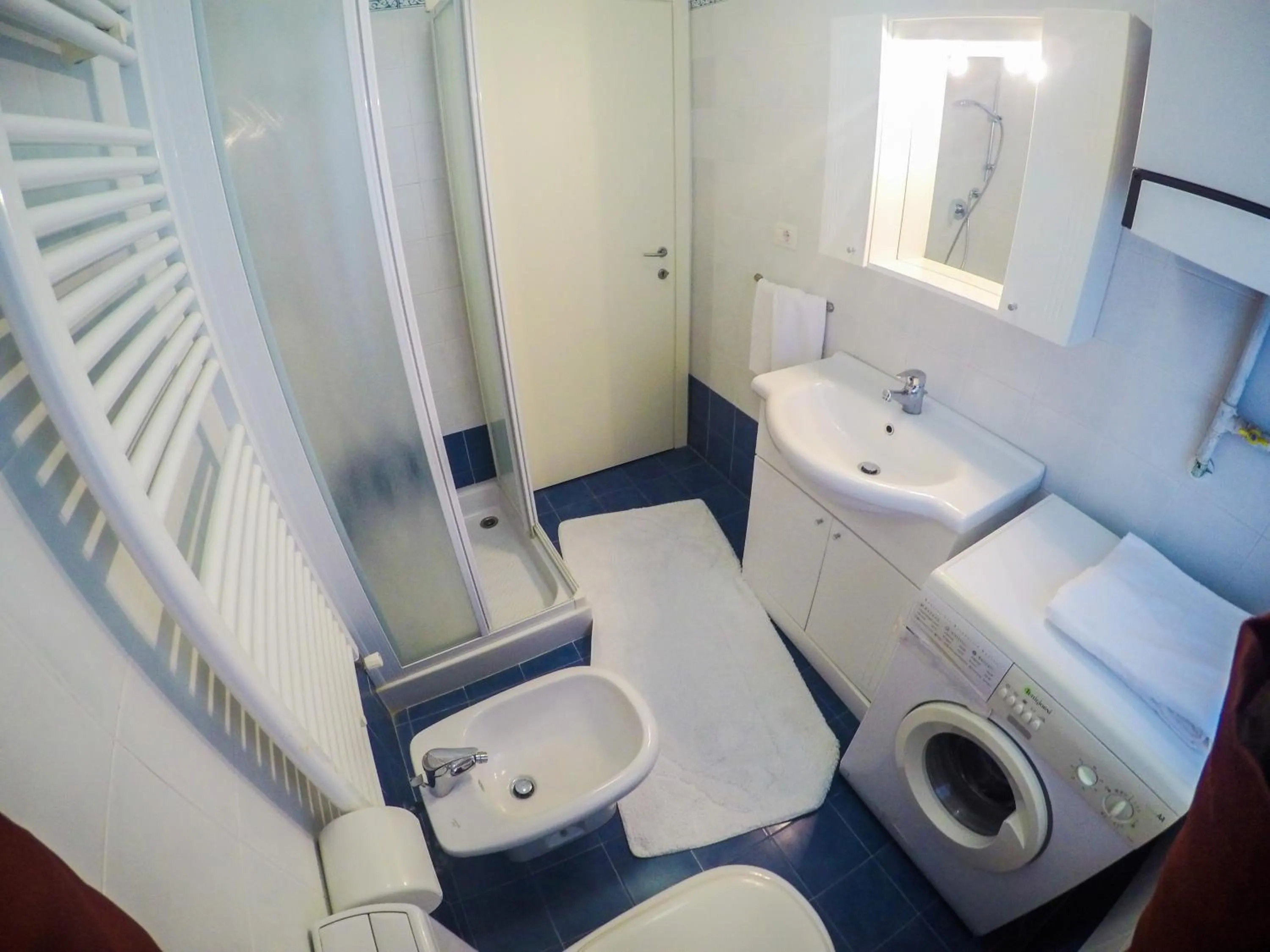 Bathroom in Residence Solemar - Agenzia Cocal