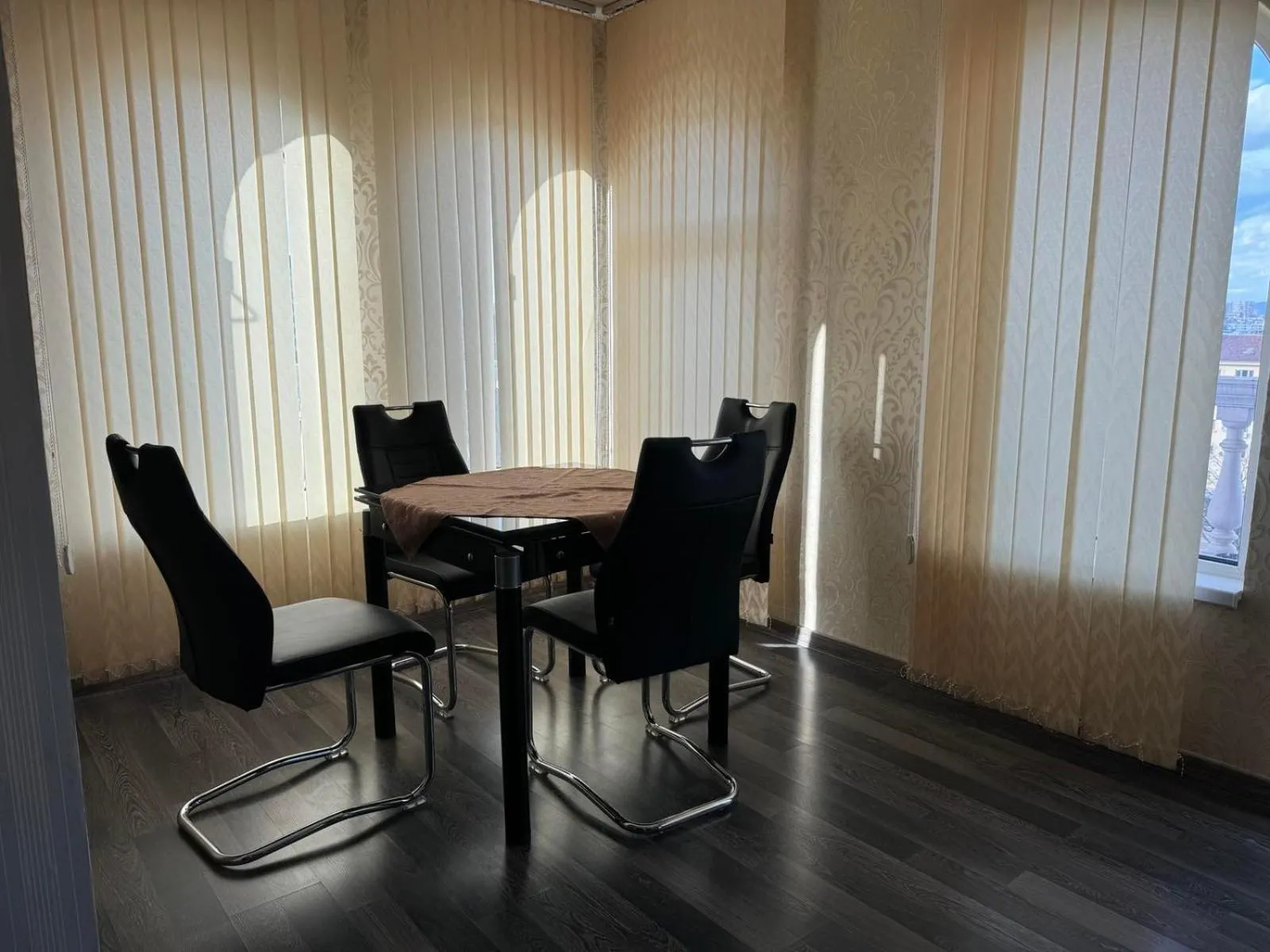 Dining area in Central Plaza Hotel