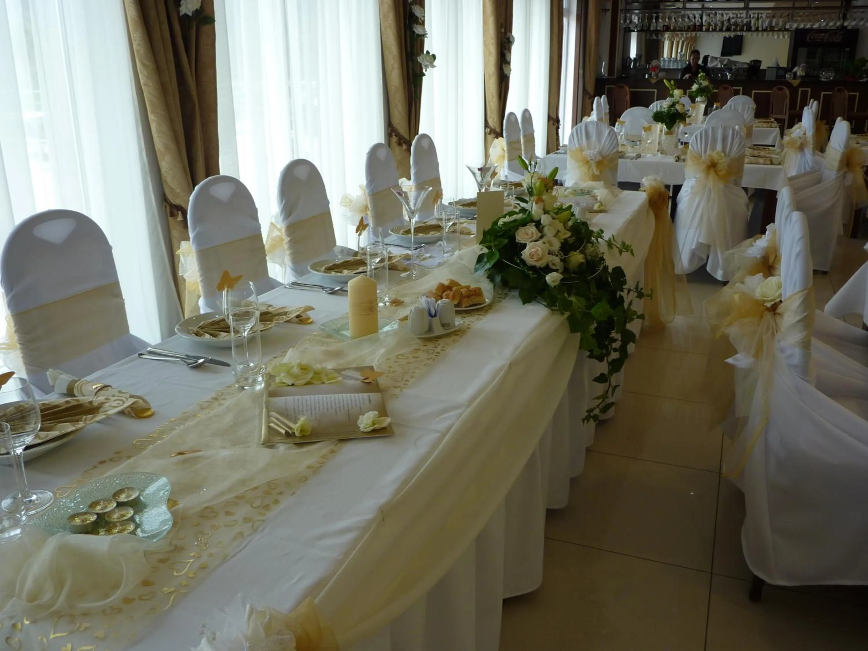 Banquet/Function facilities in Hotel Auto Jas