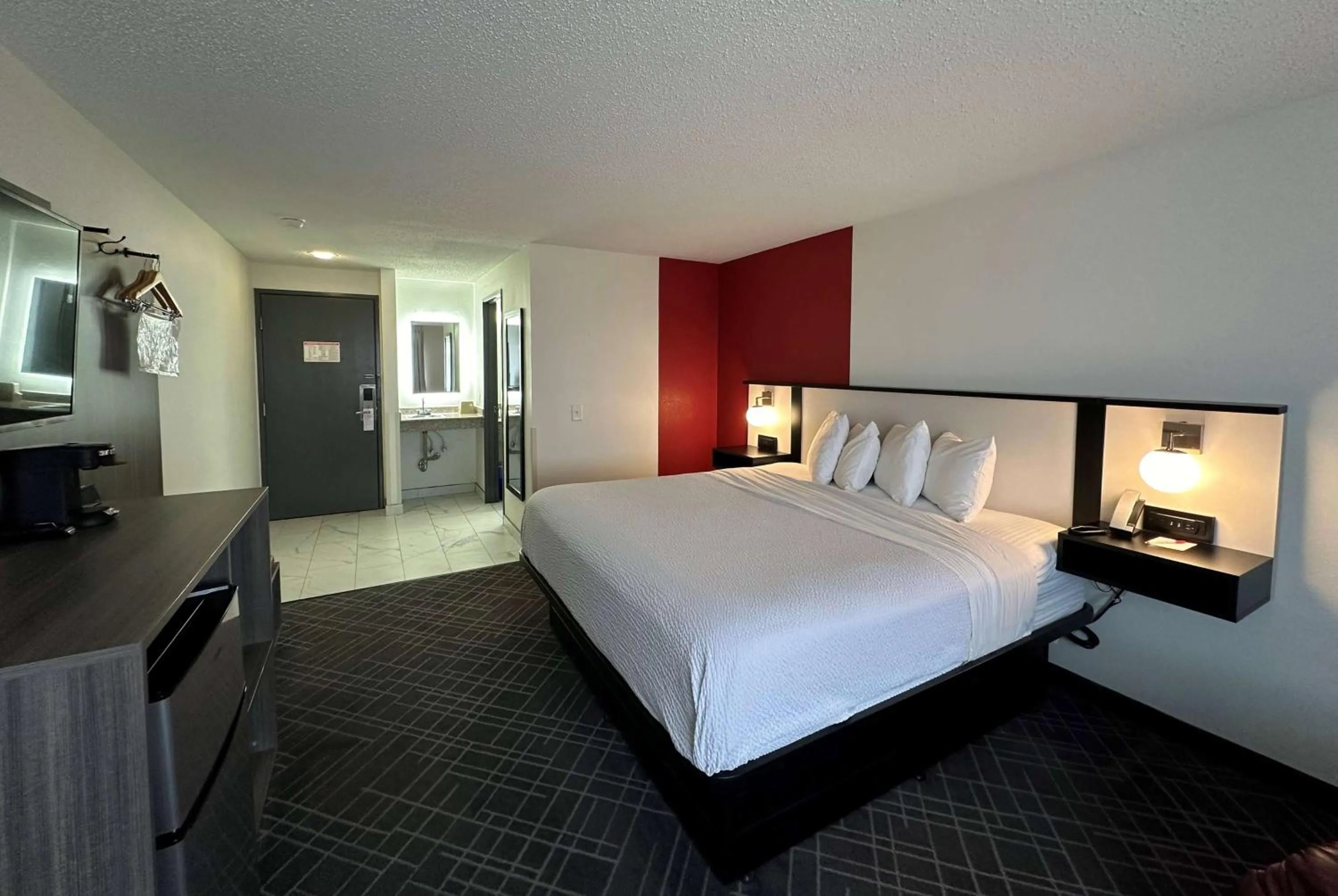 Photo of the whole room, Bed in Ramada by Wyndham Waupaca