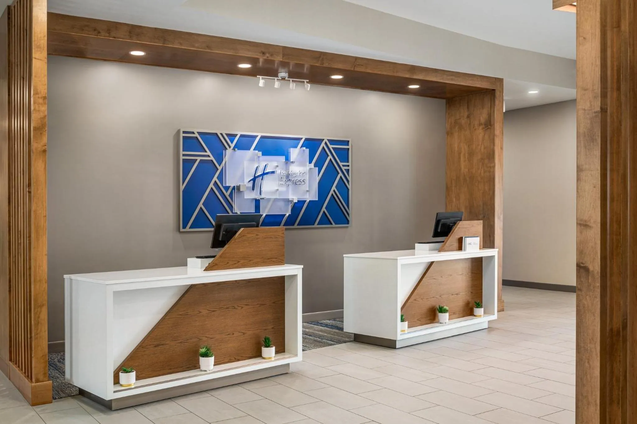 Property building in Holiday Inn Express Richmond by IHG