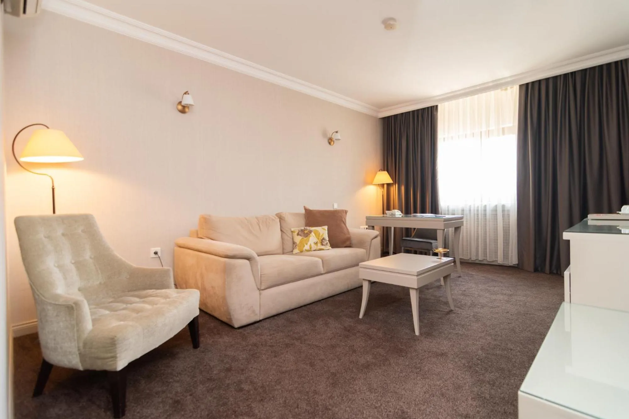 Bed in Asrin Park Hotel & Spa Convention Center