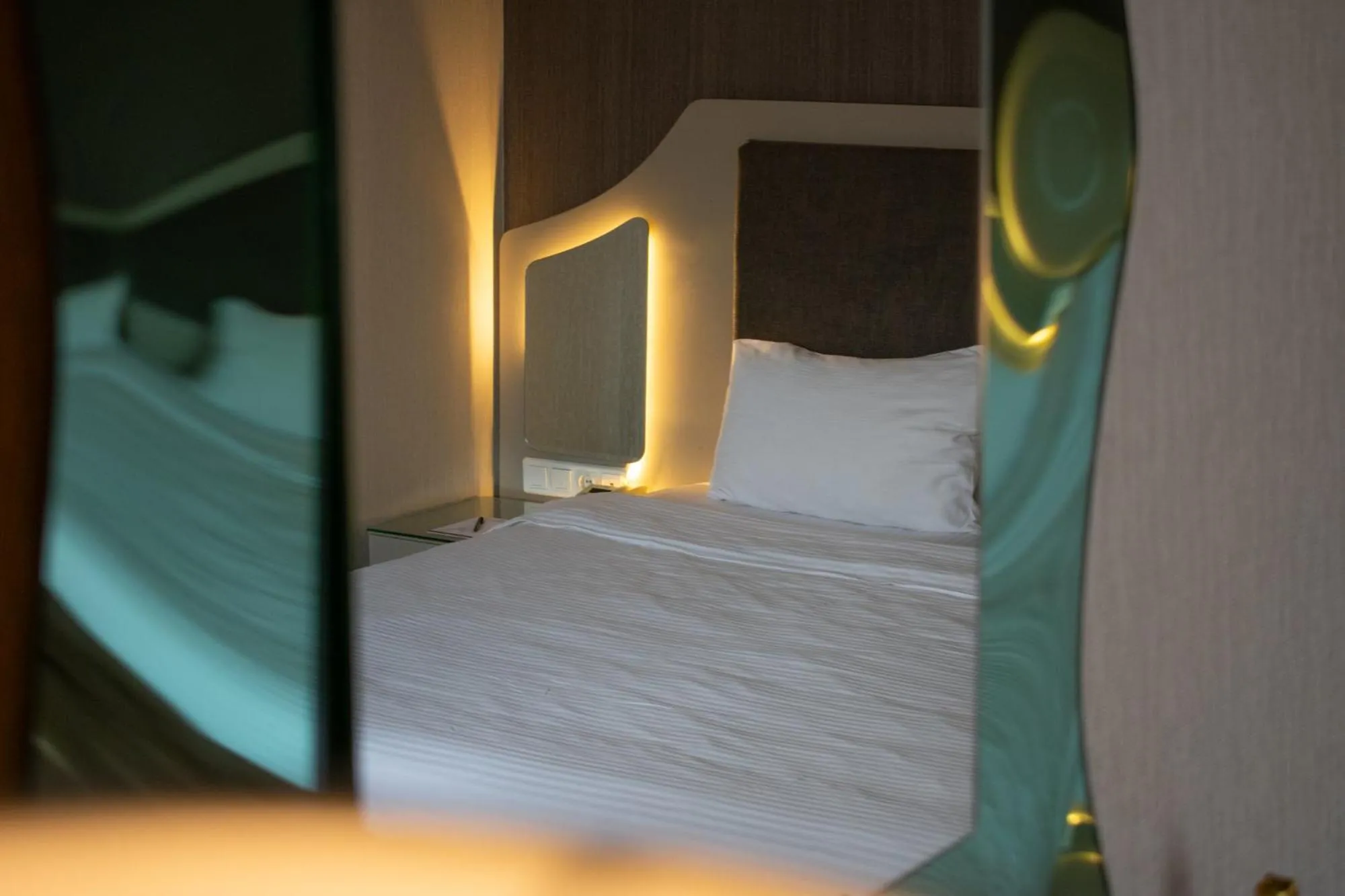 Bed in Asrin Park Hotel & Spa Convention Center