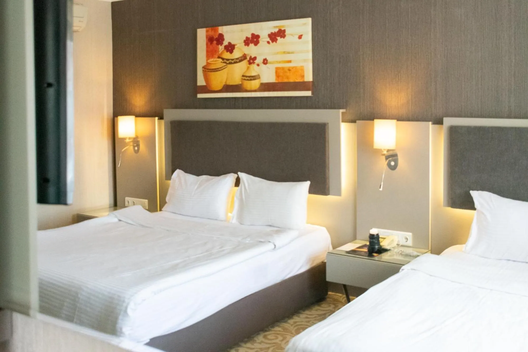 Bed in Asrin Park Hotel & Spa Convention Center