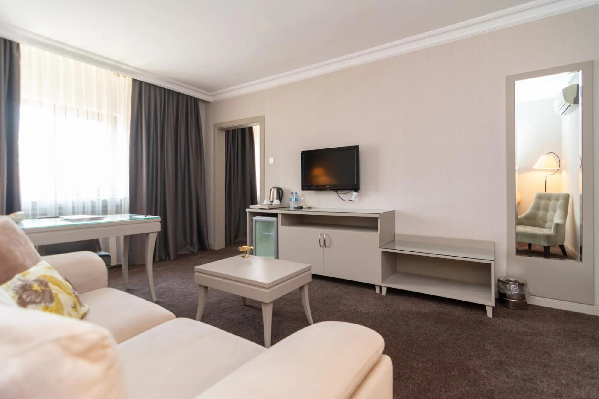 Bed in Asrin Park Hotel & Spa Convention Center