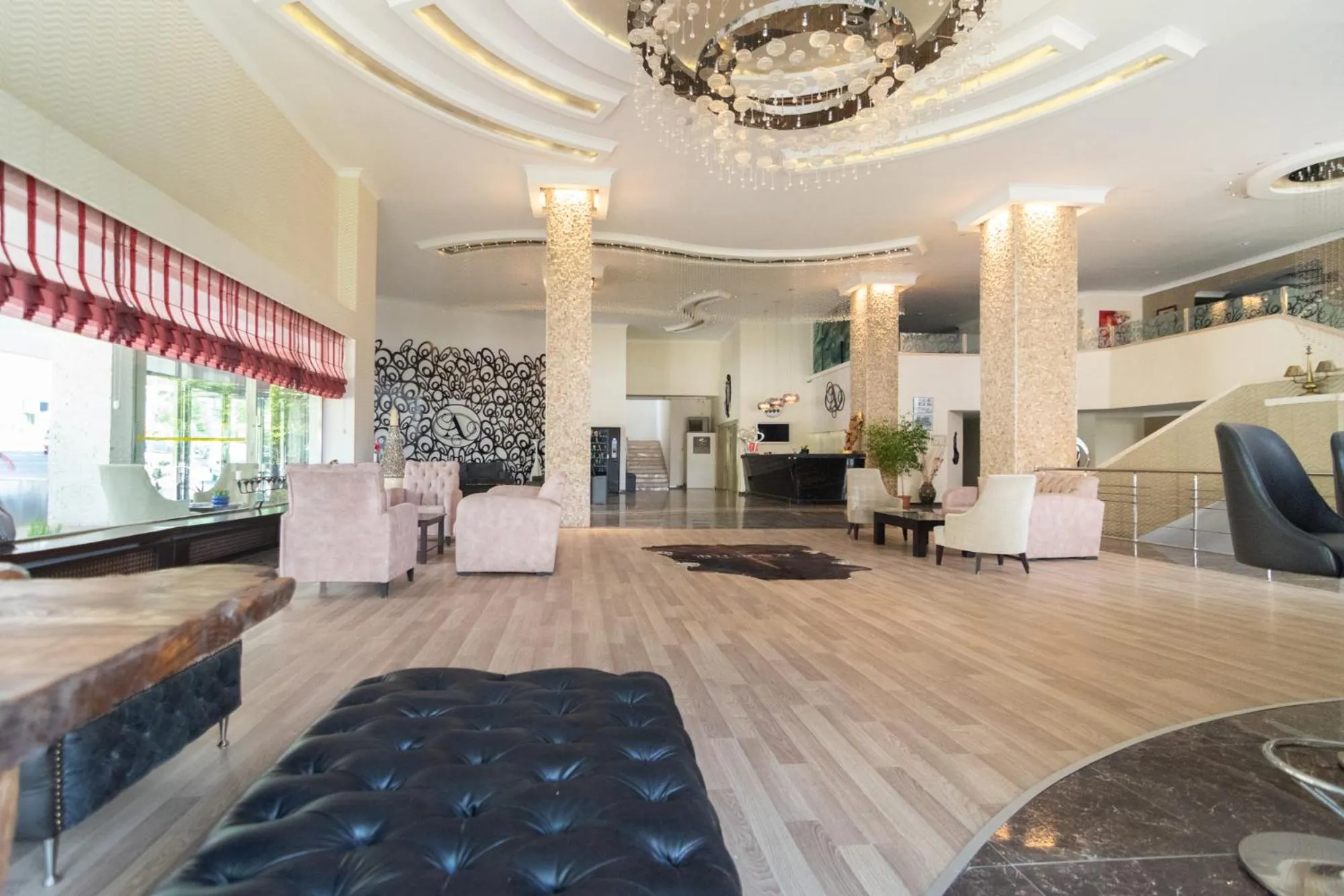 Seating area in Asrin Park Hotel & Spa Convention Center