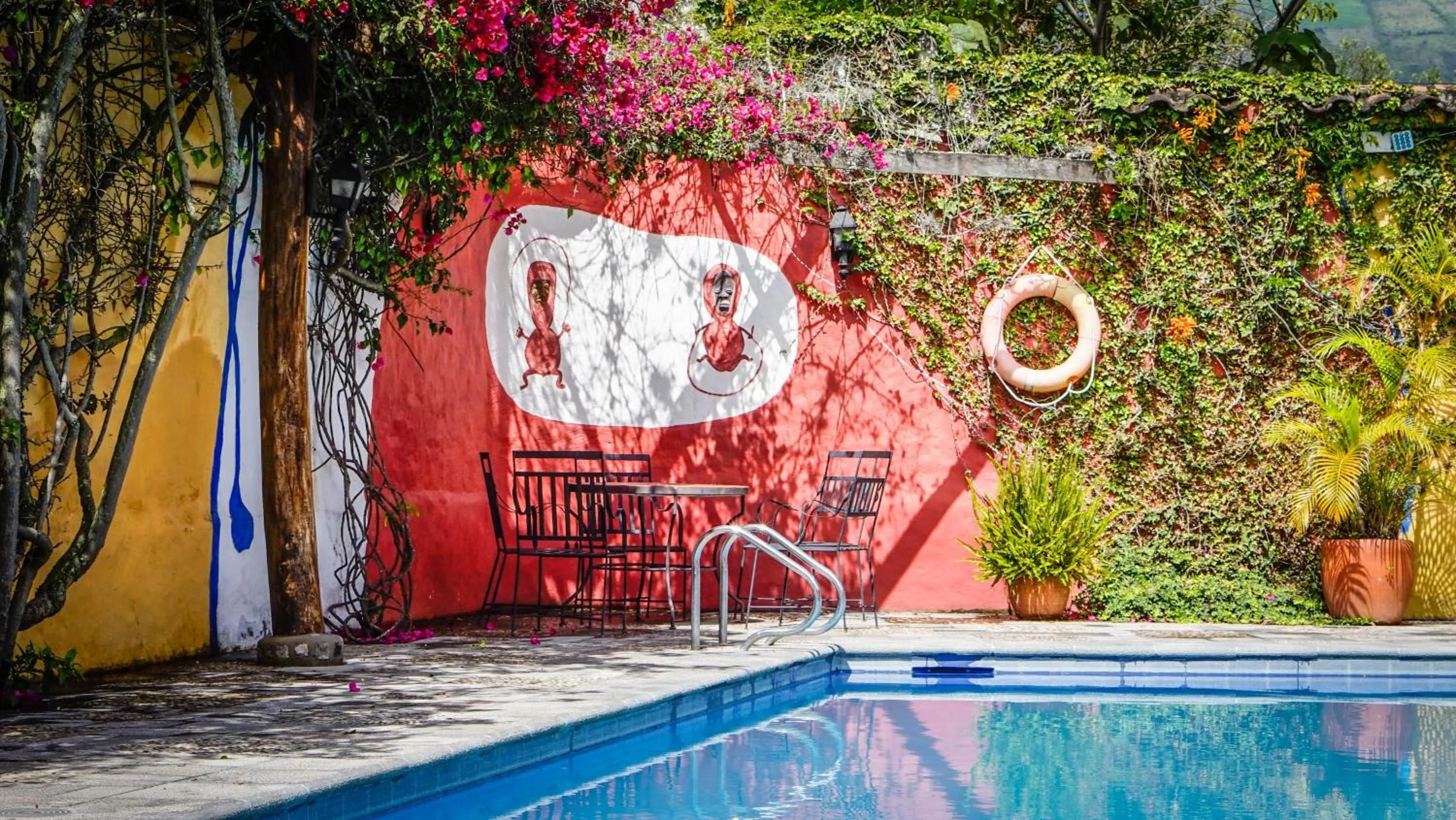 Swimming pool in Hosteria Museart Pantavi