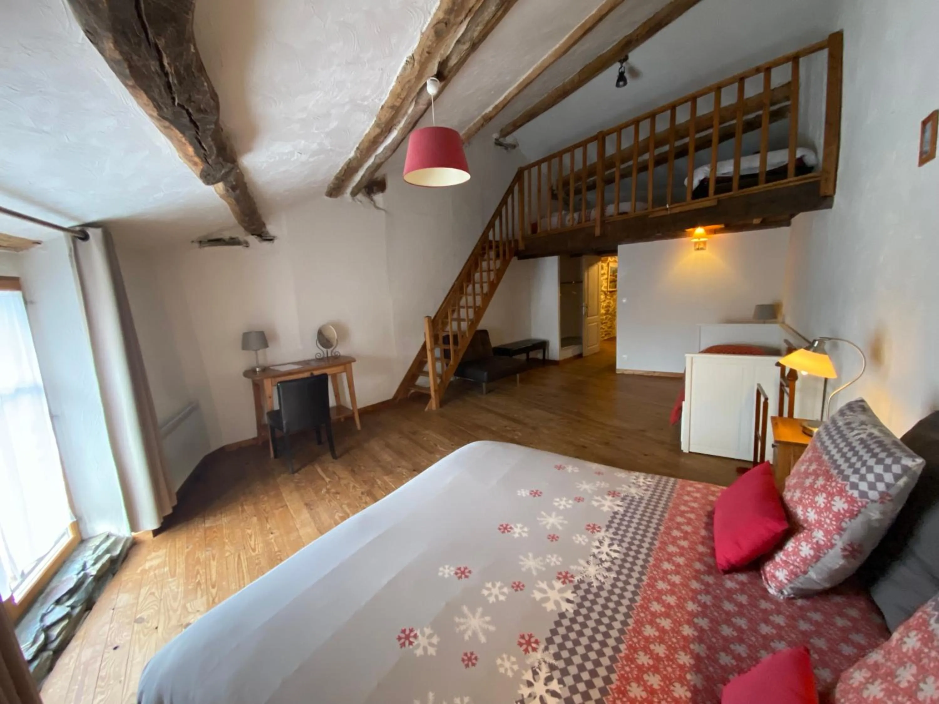 Photo of the whole room, Bed in Les Granges d'Ignaux