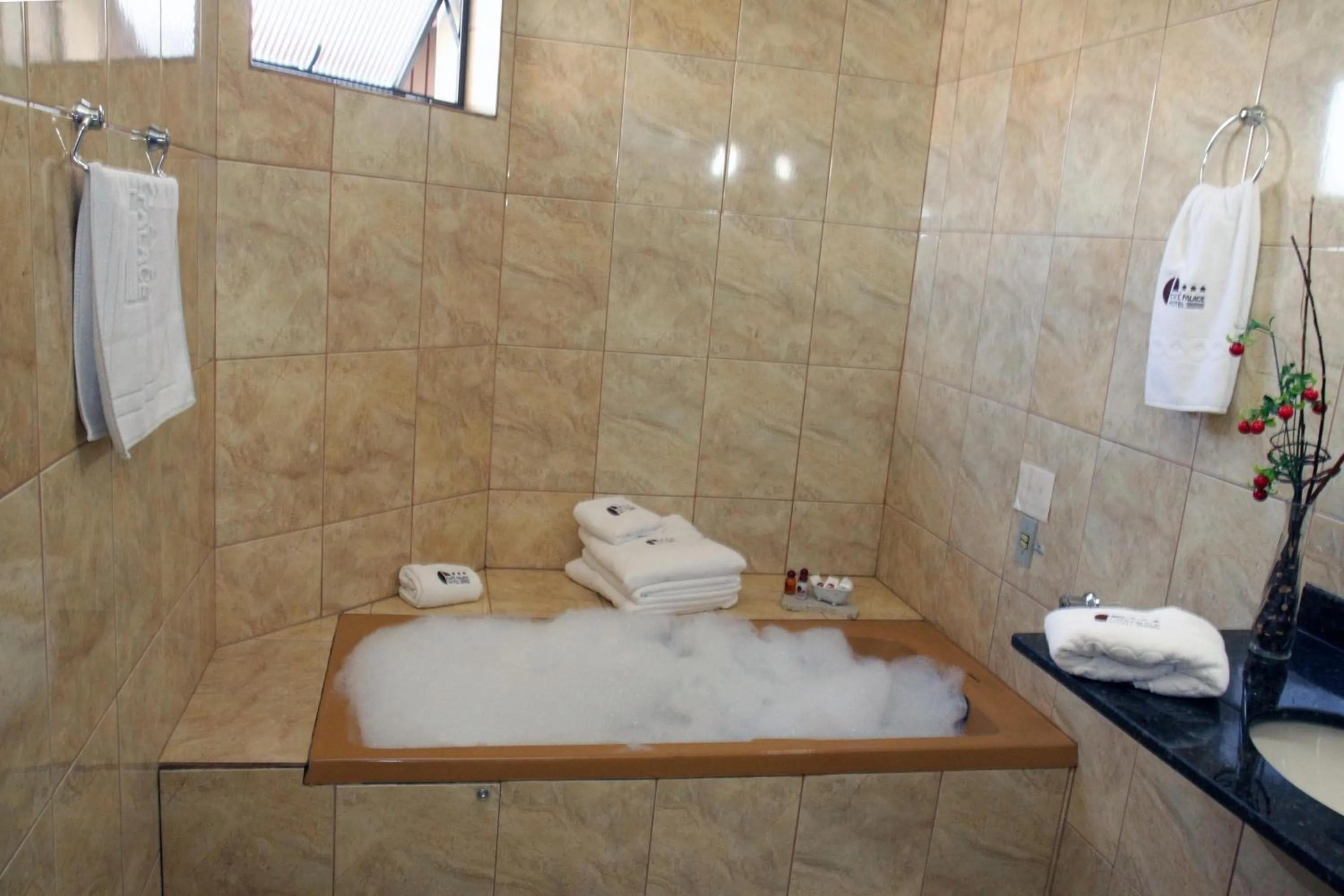 Bath in Café Palace Hotel