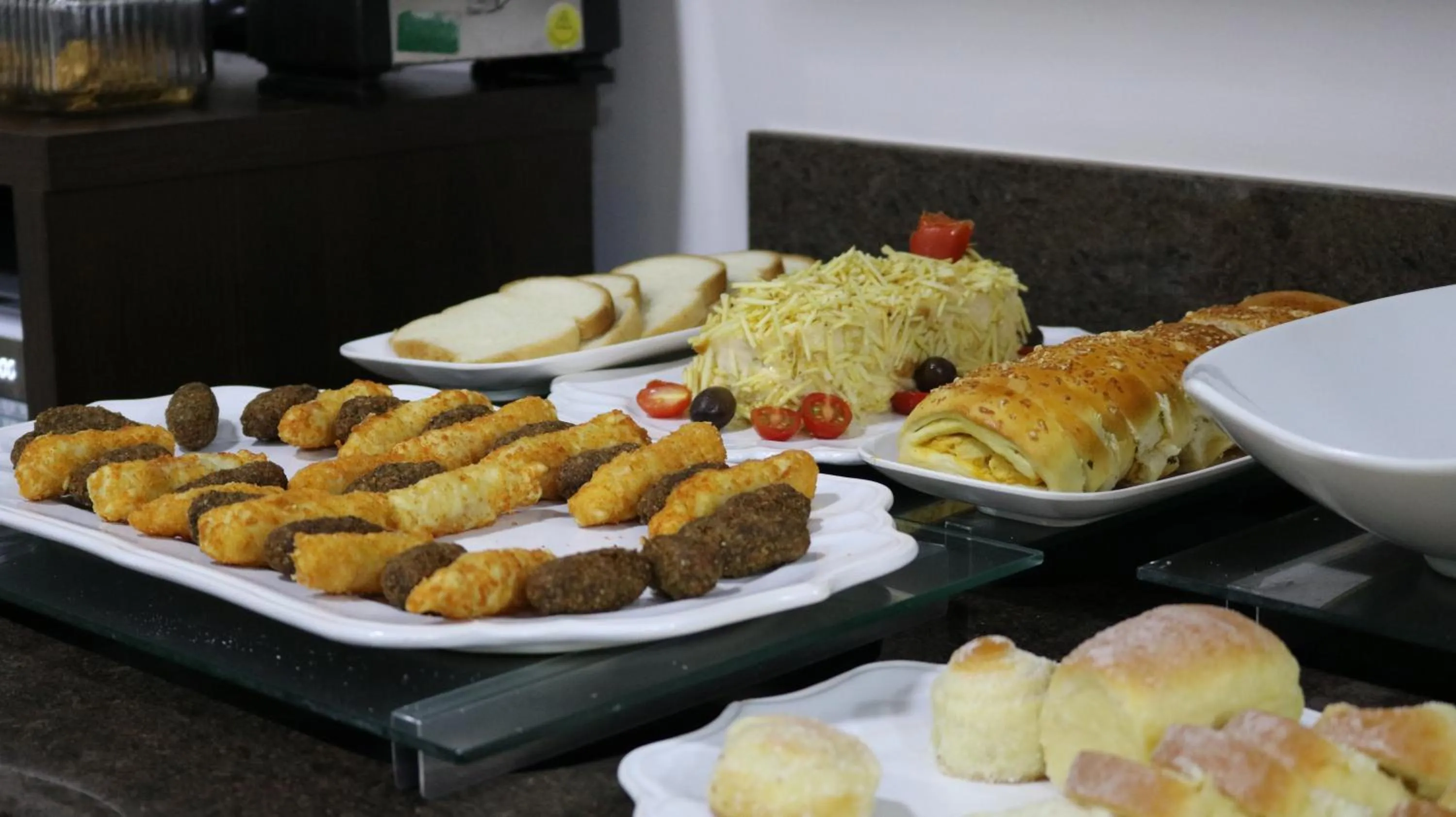 Restaurant/places to eat in Café Palace Hotel