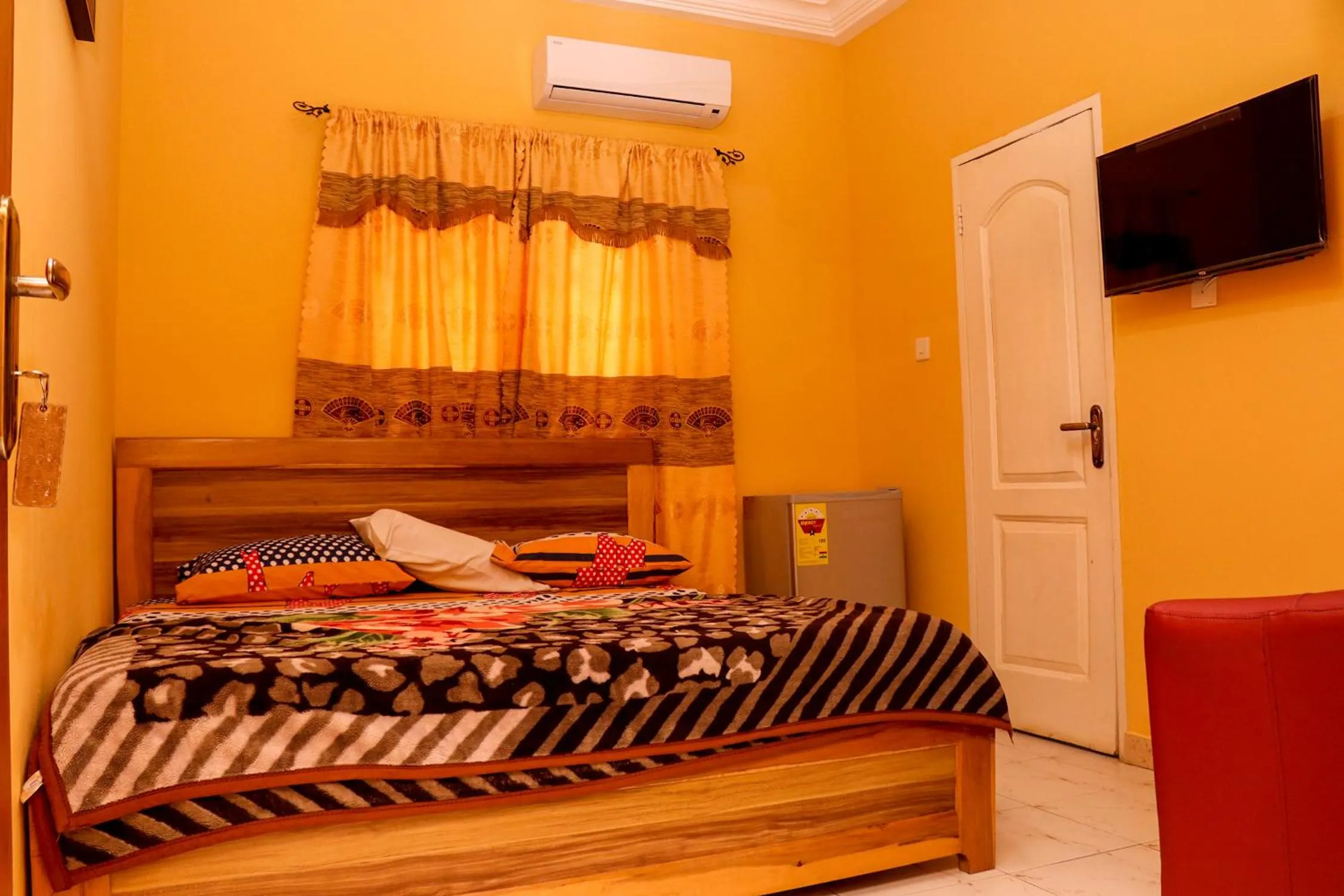 Bedroom, Bed in Bonsukoda Lodge