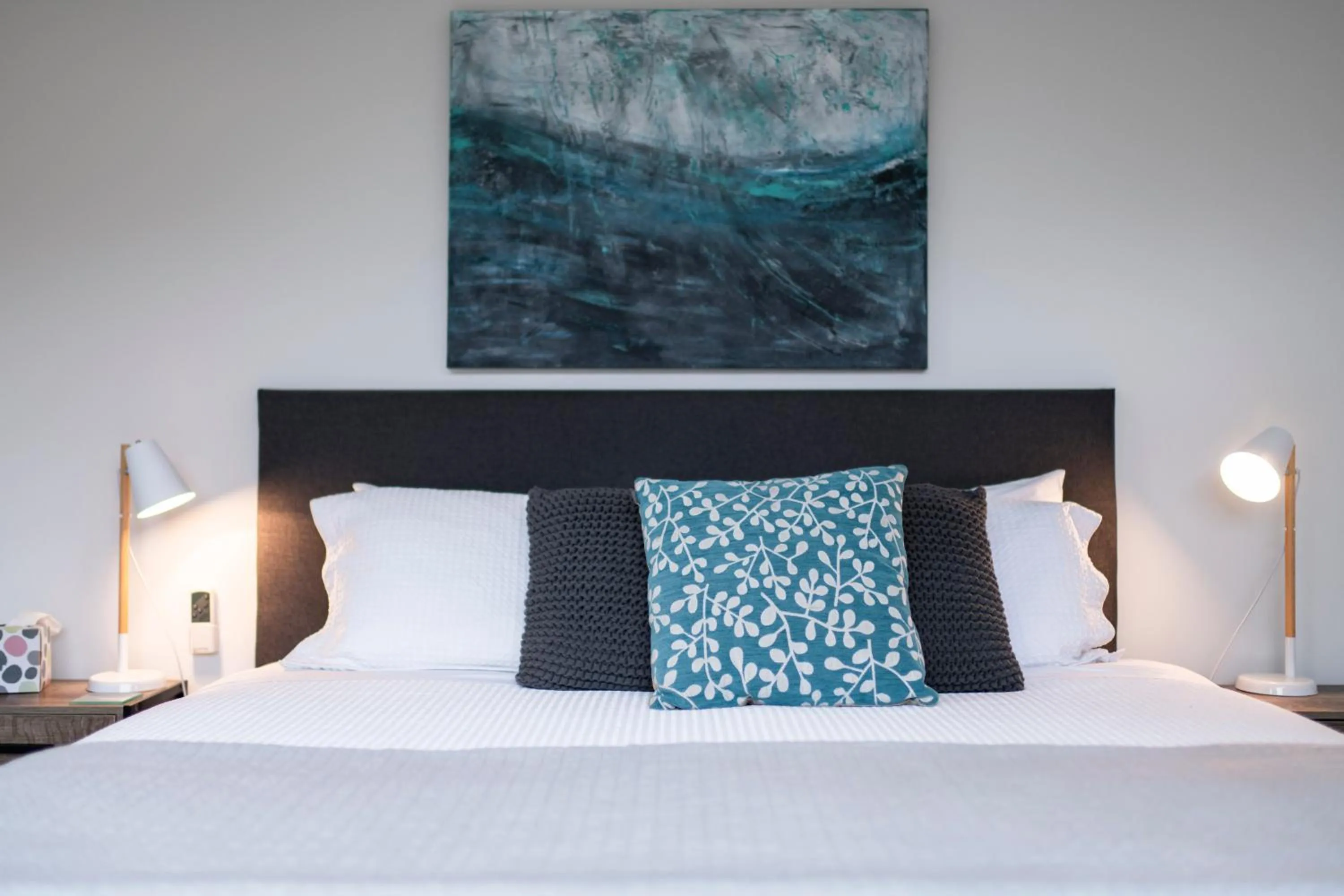 Bedroom, Bed in Hilltop Apartments Phillip Island