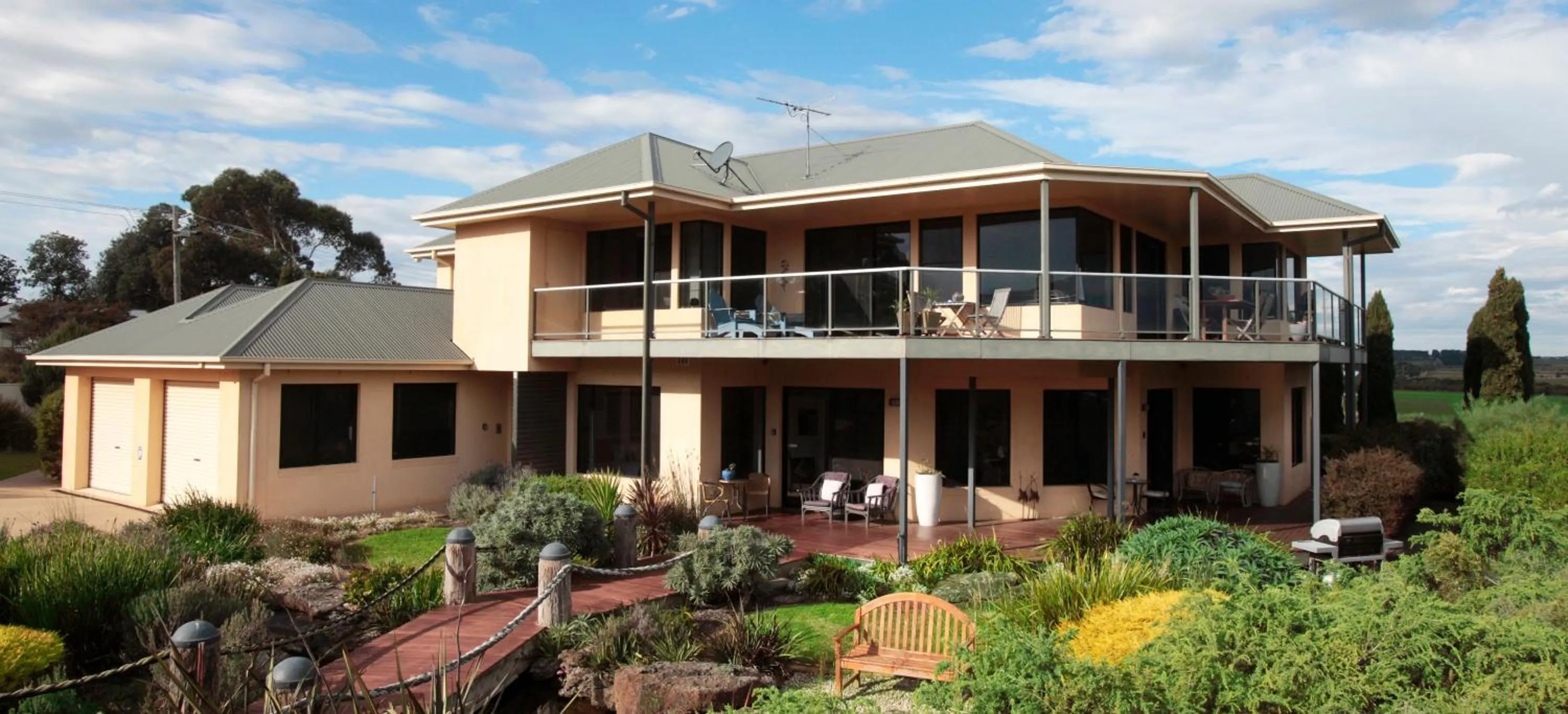 Facade/entrance in Hilltop Apartments Phillip Island