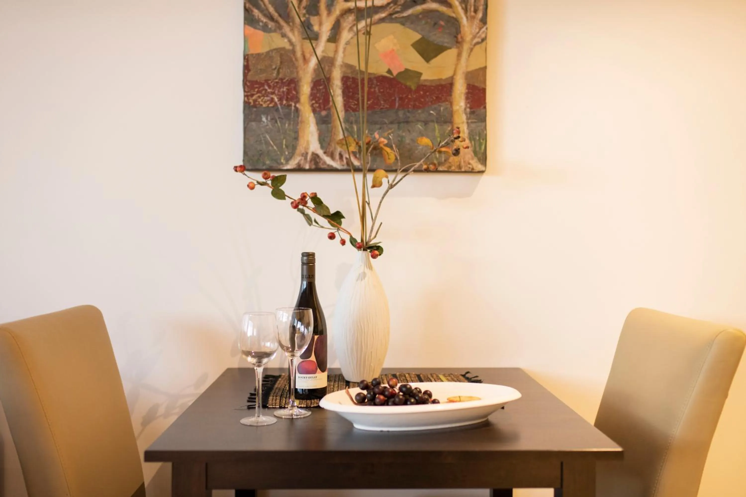 Dining area in Hilltop Apartments Phillip Island
