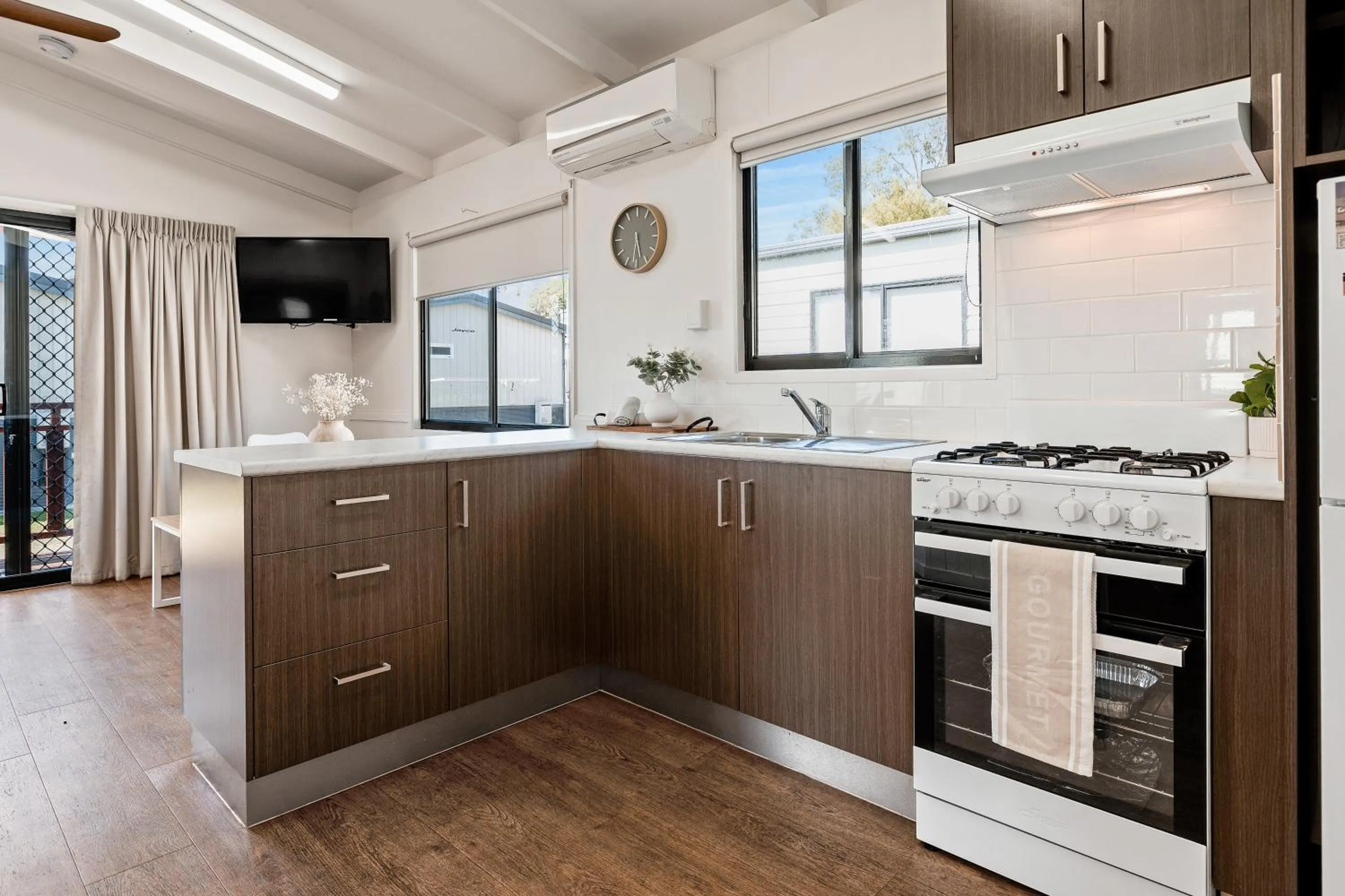 Kitchen or kitchenette in Tasman Holiday Parks - Merimbula