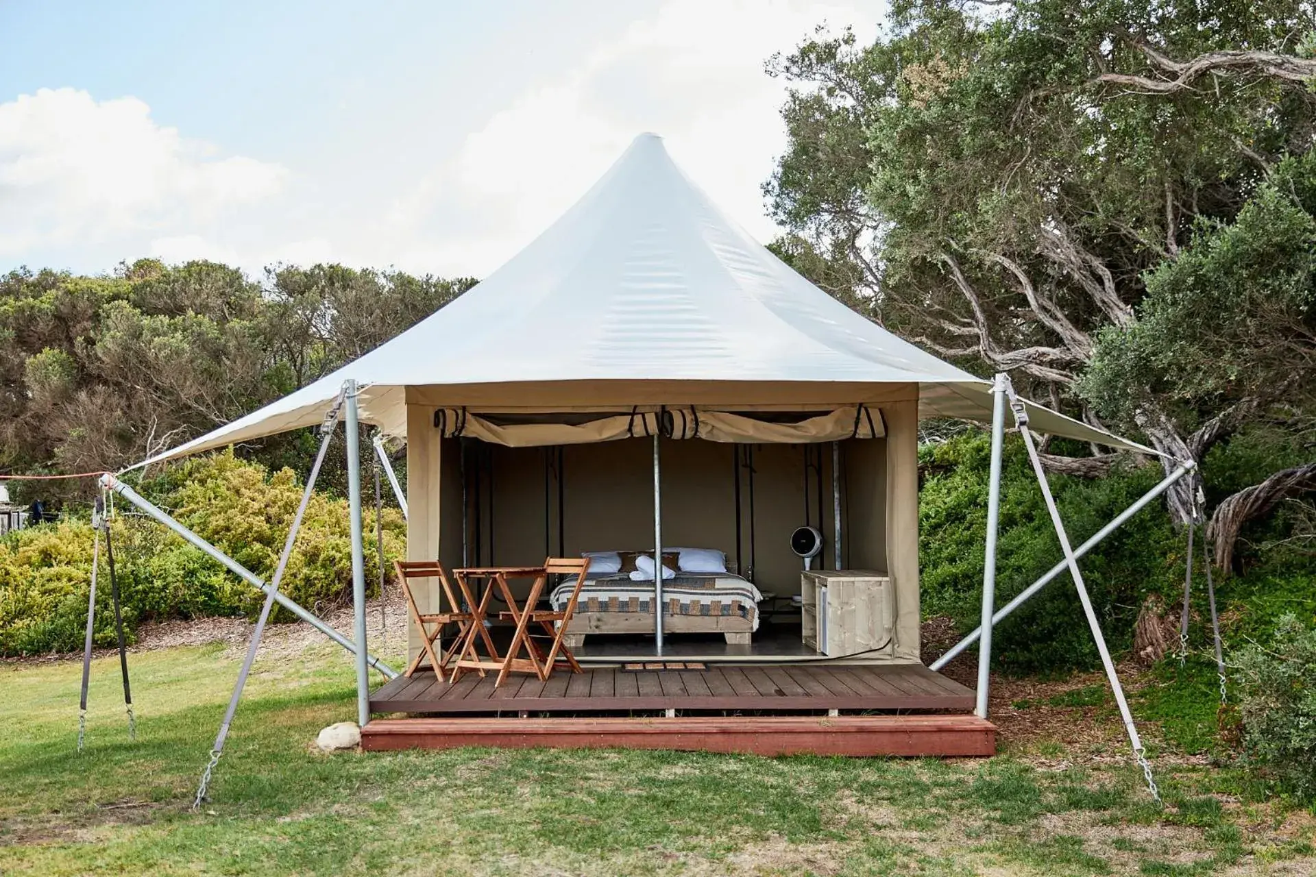 Tent in Torquay Foreshore Caravan Park Tent in Torquay Foreshore Caravan Park
