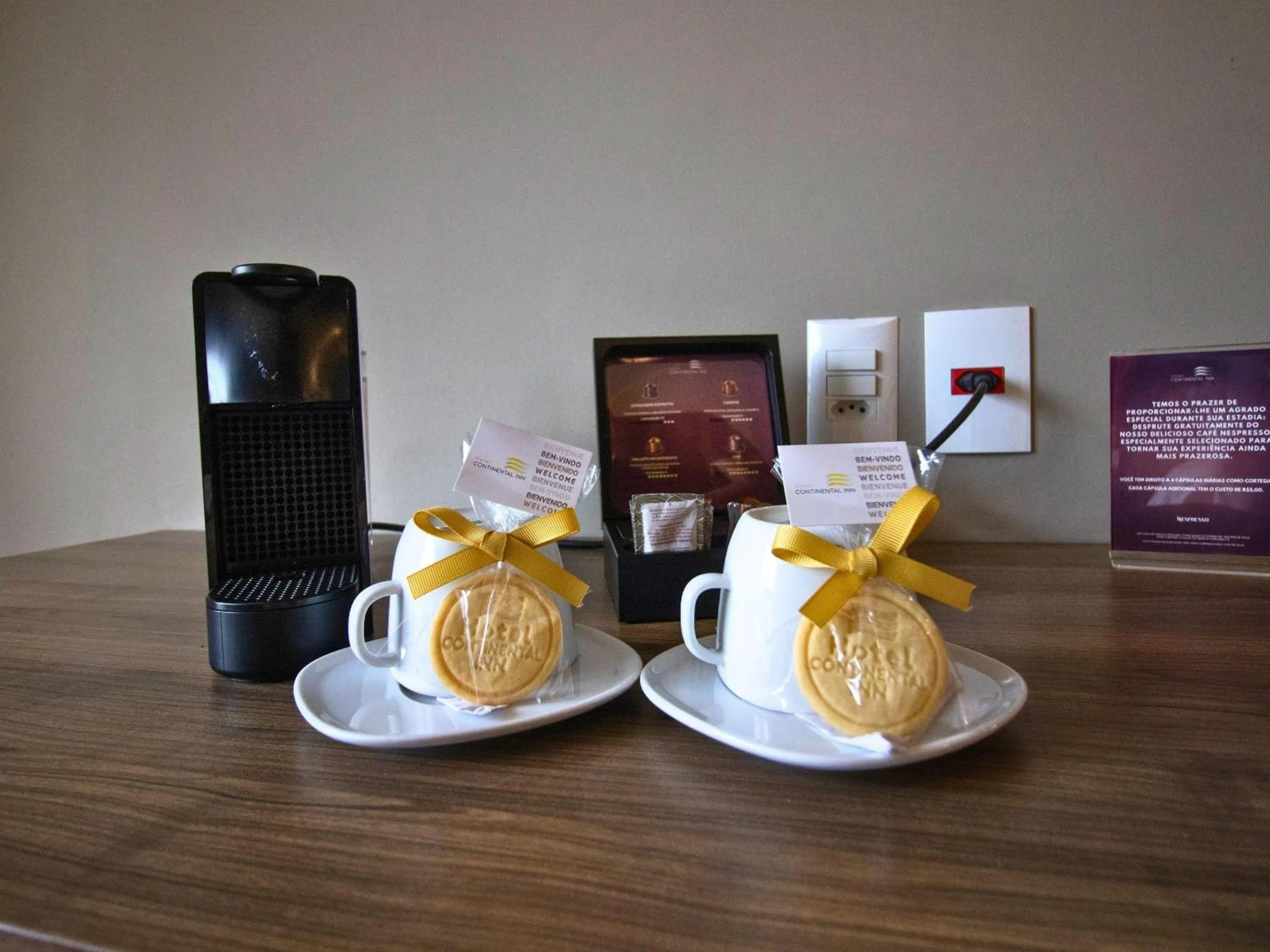 Coffee/tea facilities in Continental Inn