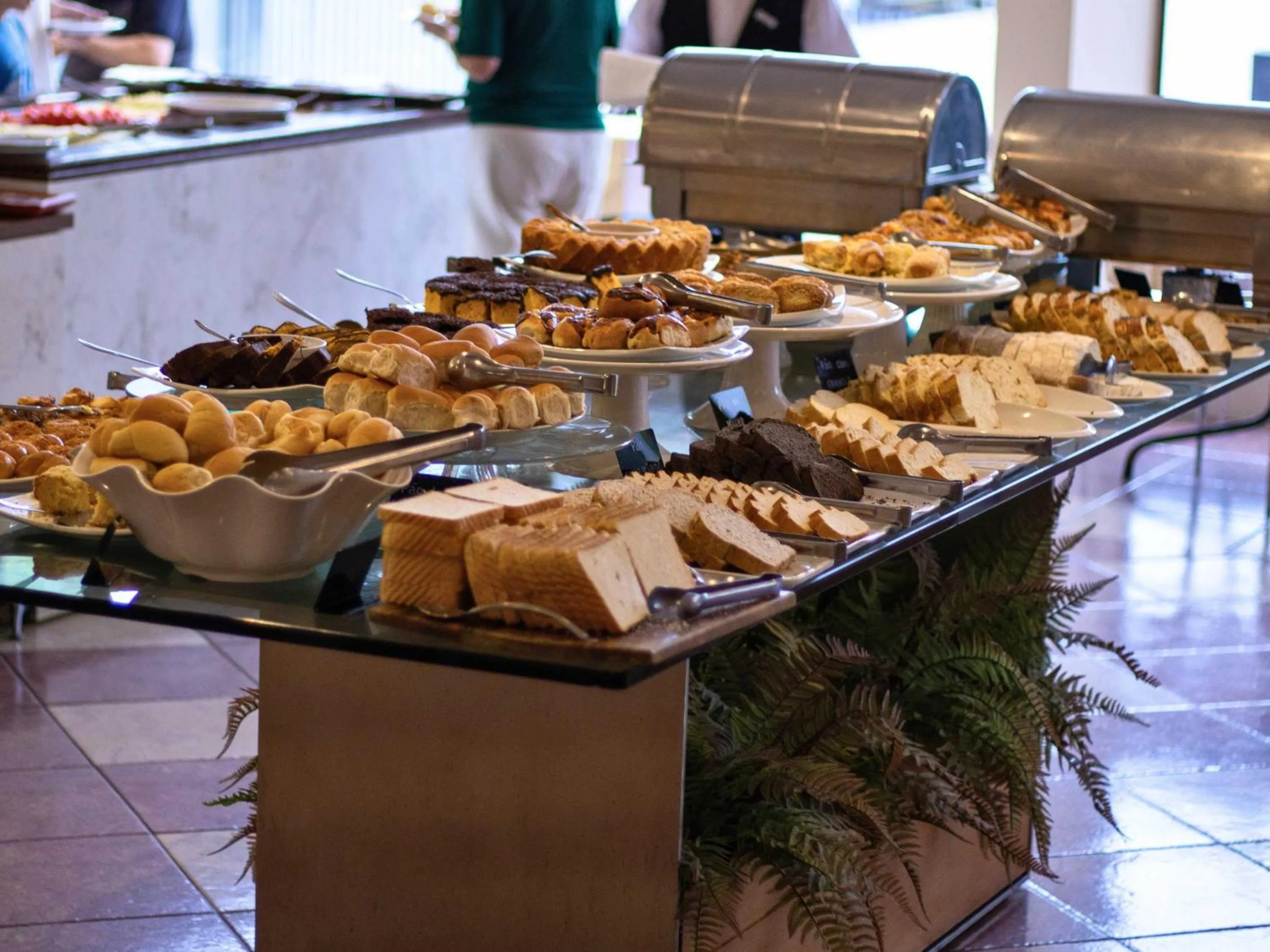 Food in Continental Inn