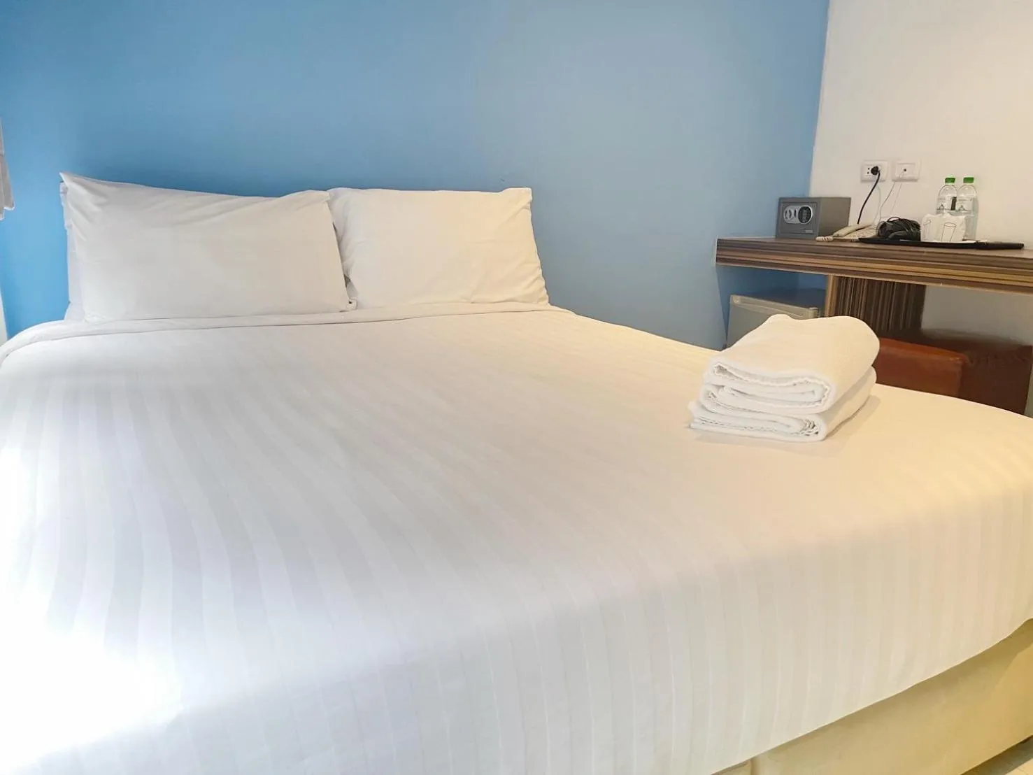 Bed in Nantra Ekkamai Hotel