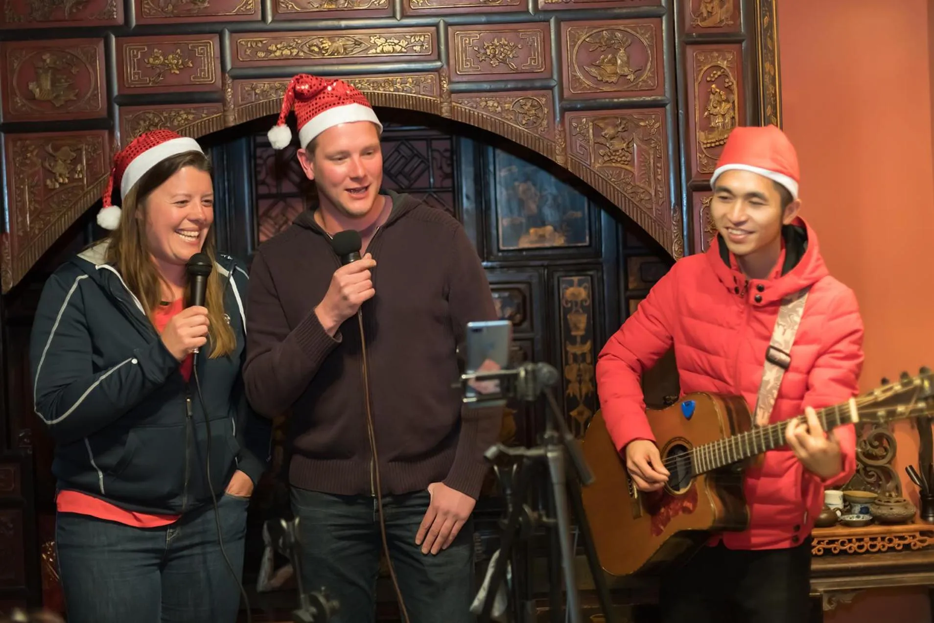 Staff in Yangshuo Tea Cozy--one way Free pick up from airport or TS 4 nights