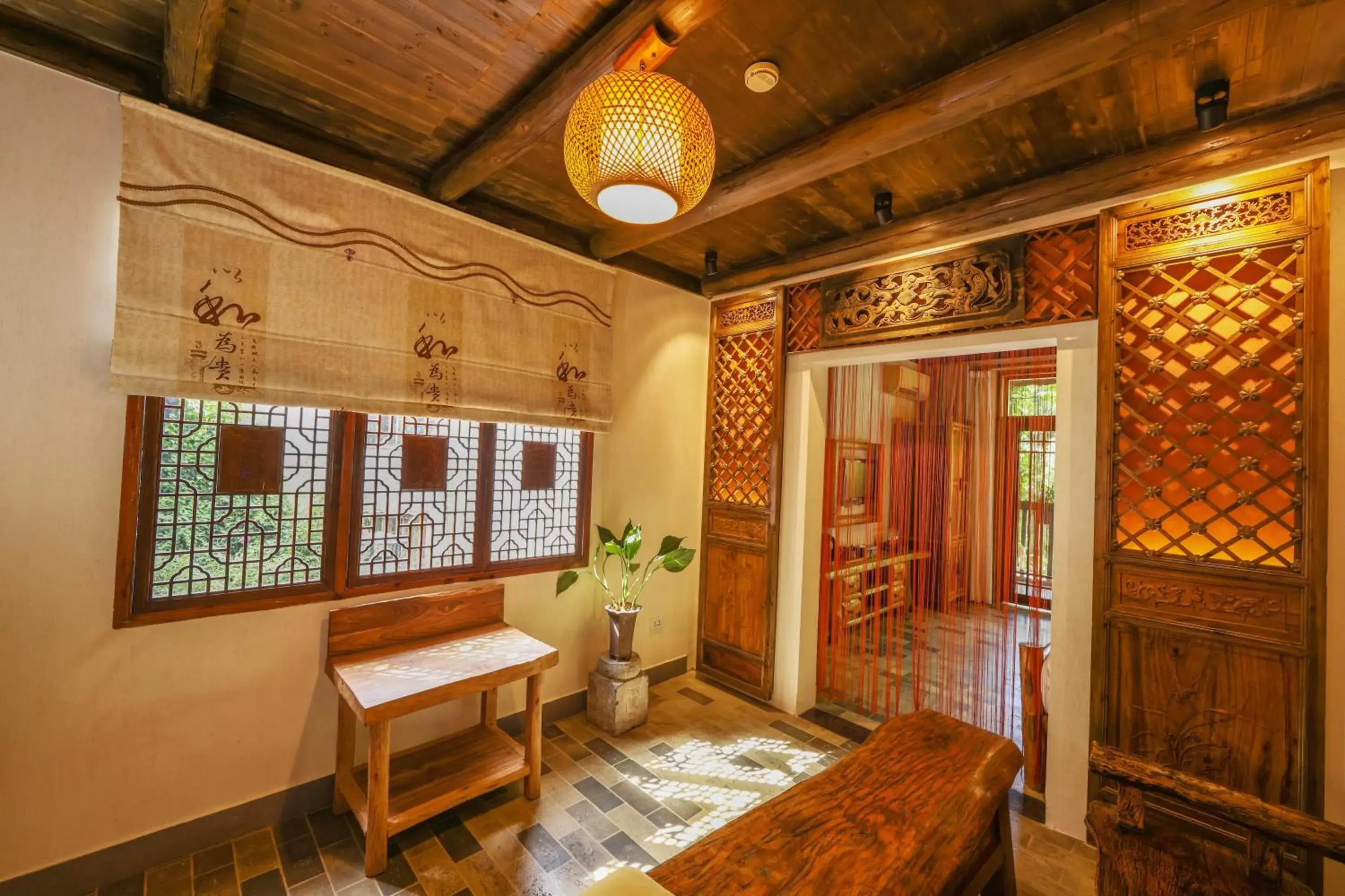 Deluxe Family Suite in Yangshuo Tea Cozy--one way Free pick up from airport or TS 4 nights Deluxe Family Suite in Yangshuo Tea Cozy--one way Free pick up from airport or TS 4 nights