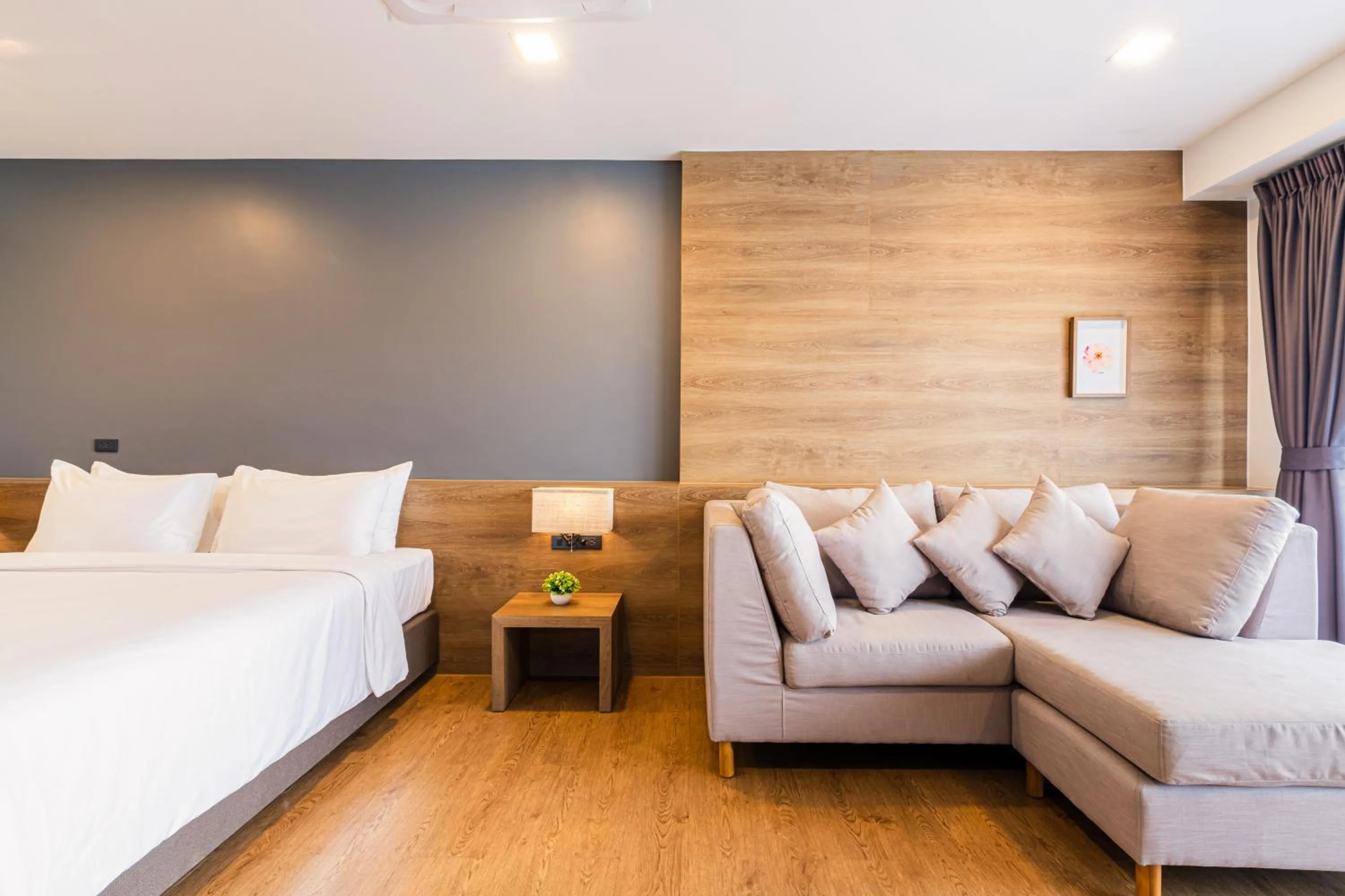 Photo of the whole room, Bed in Icon Park Hotel, Chiang Mai- SHA Extra Plus