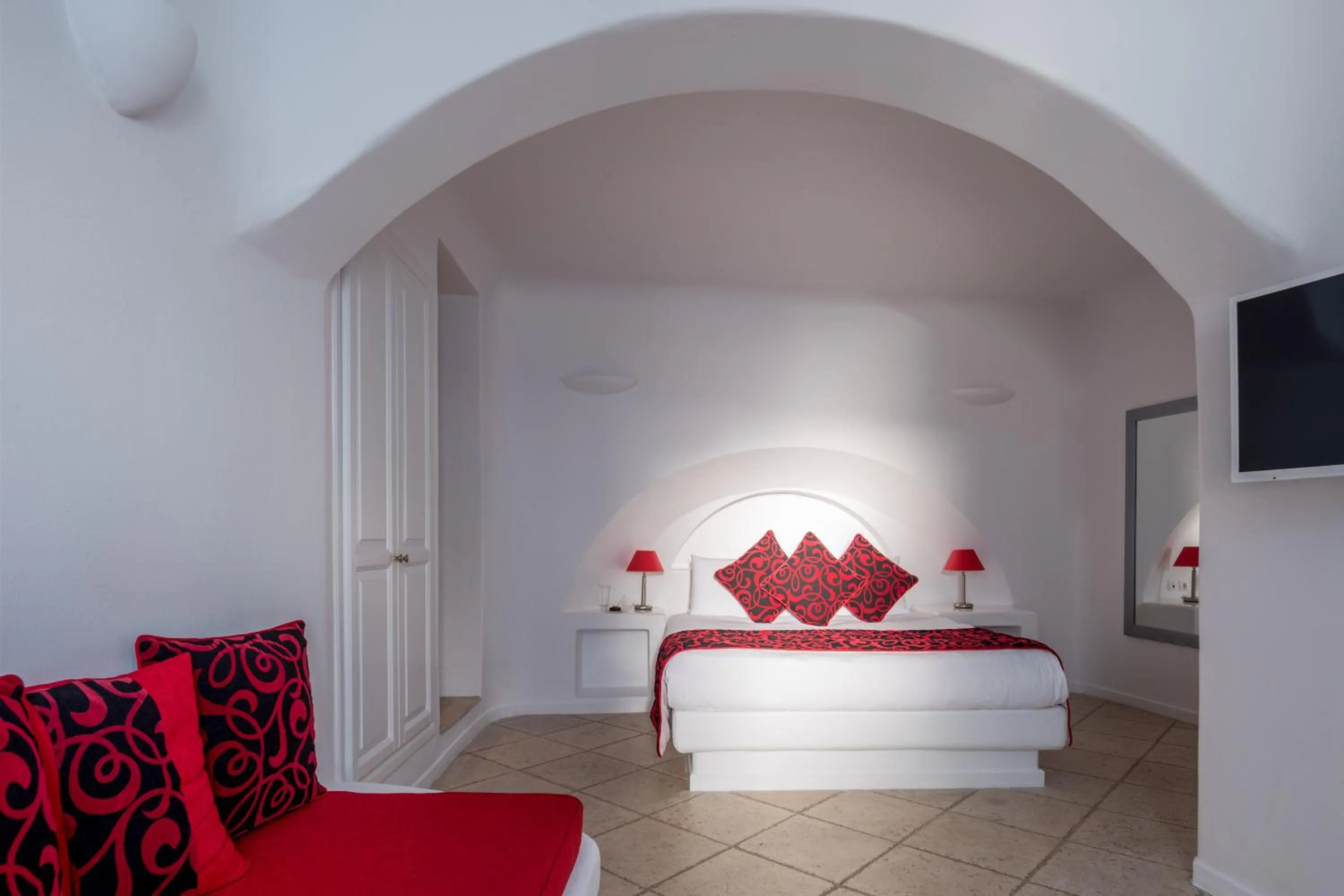 TV and multimedia, Bed in Above Blue Suites