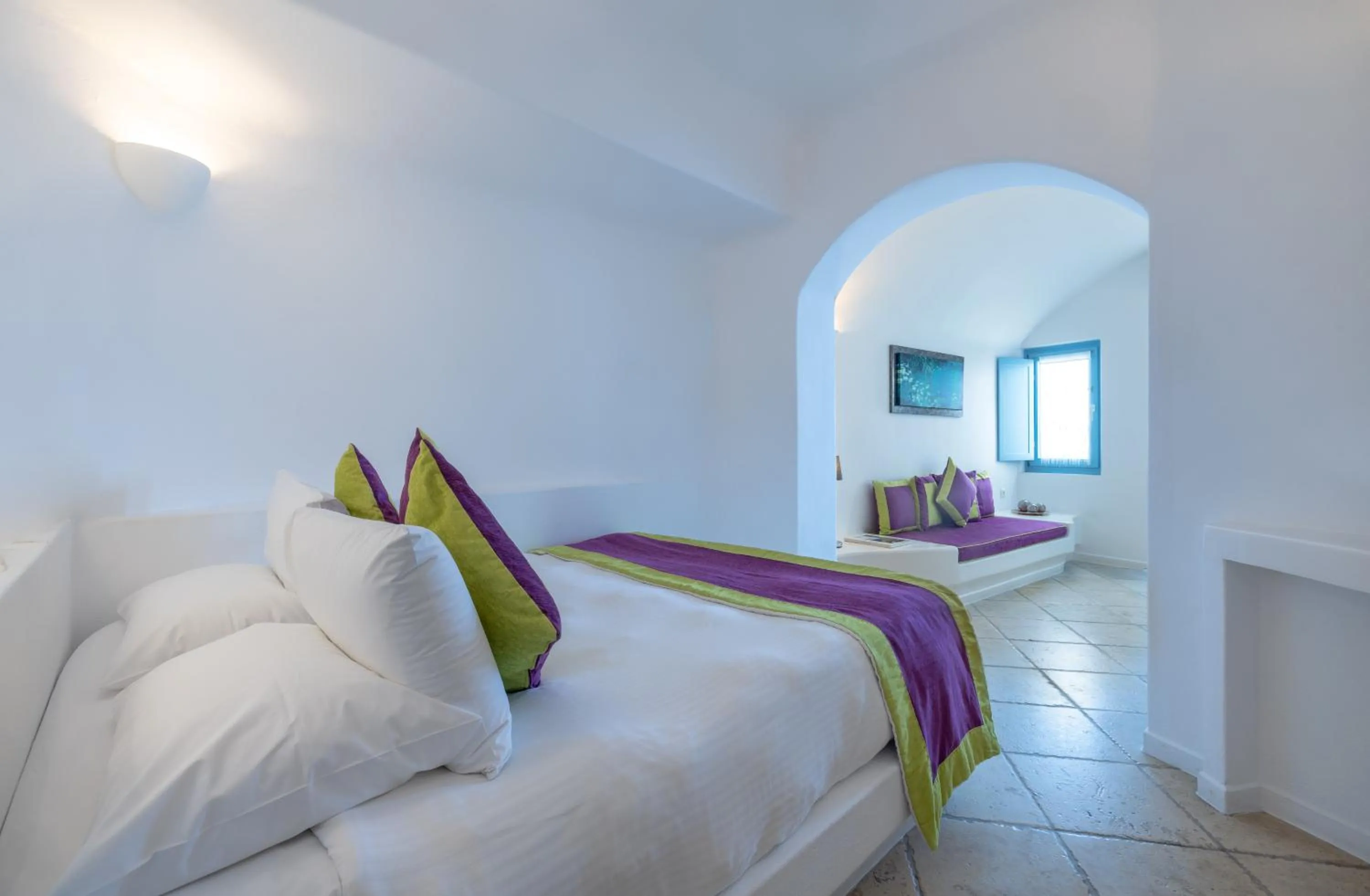 Bedroom, Bed in Above Blue Suites