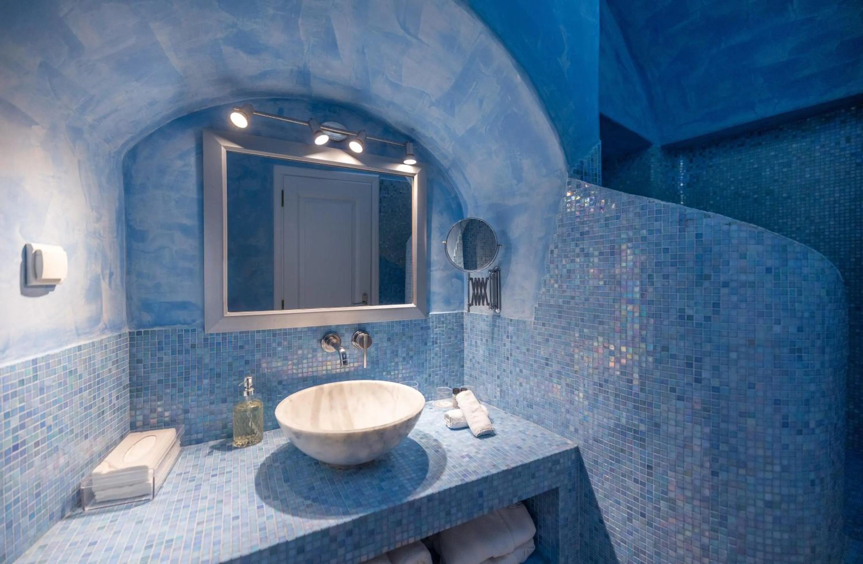 Bedroom in Above Blue Suites