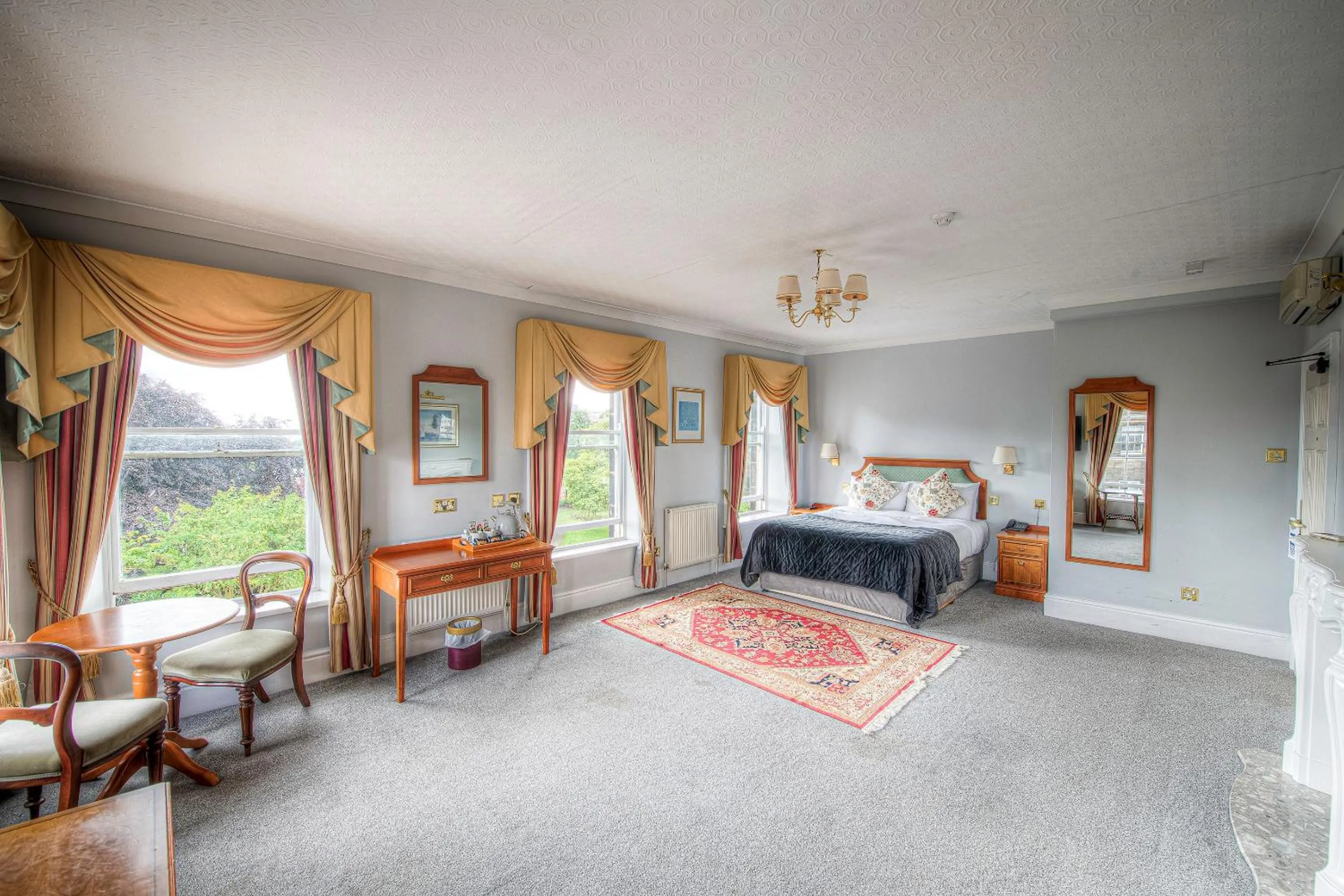 Bed in The Central Hotel