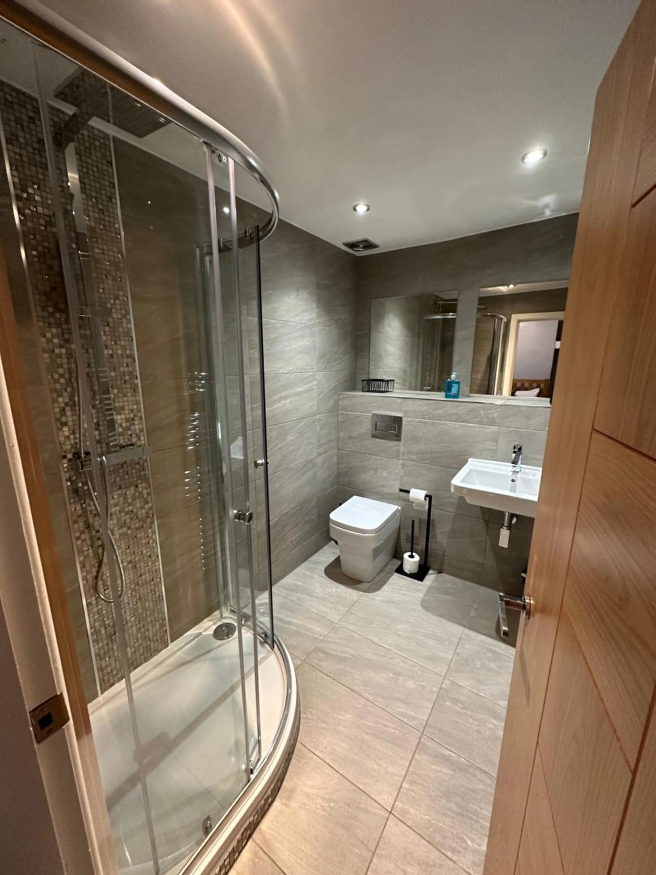 The Hinds Head Hotel