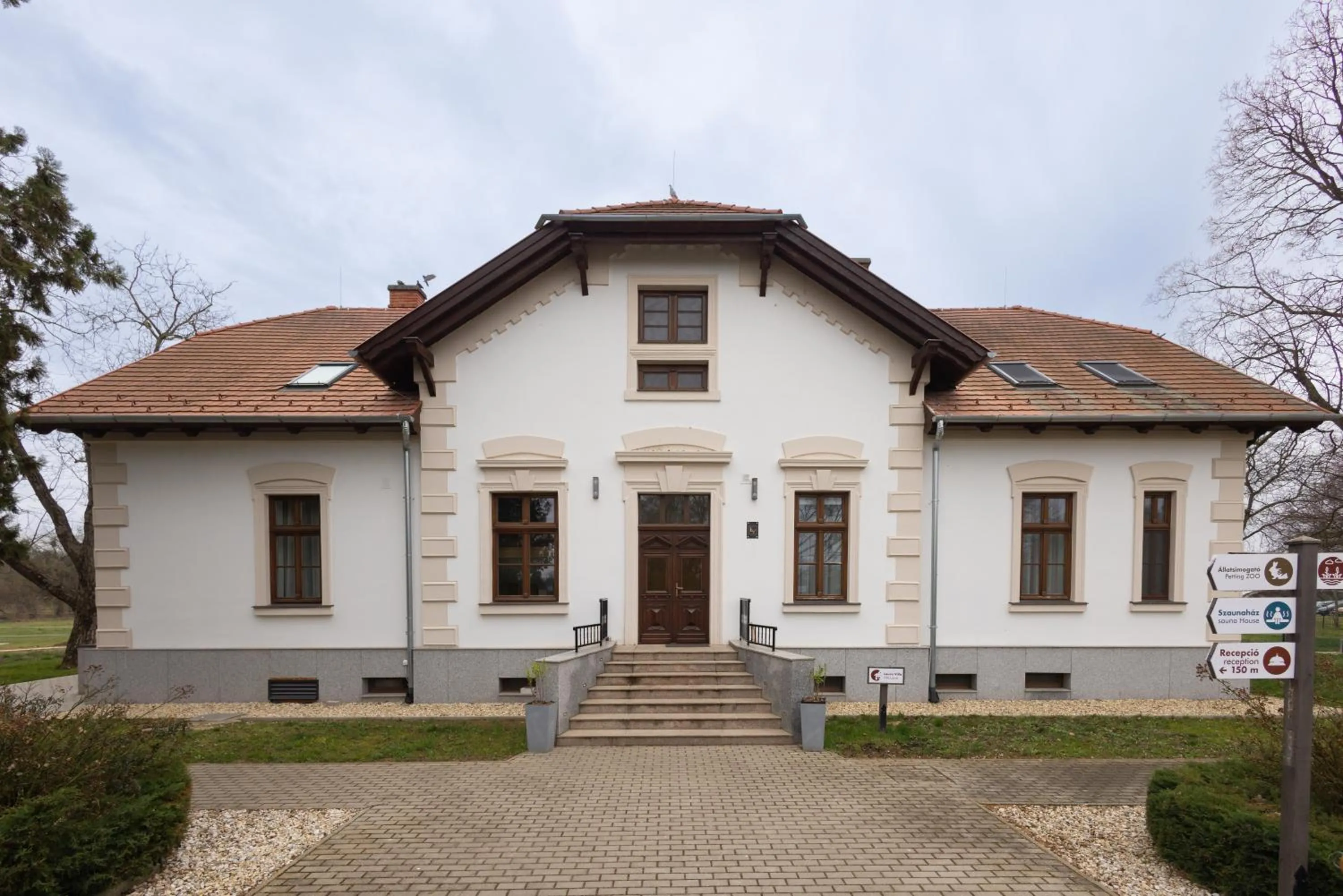 Property building in Vadkert Major