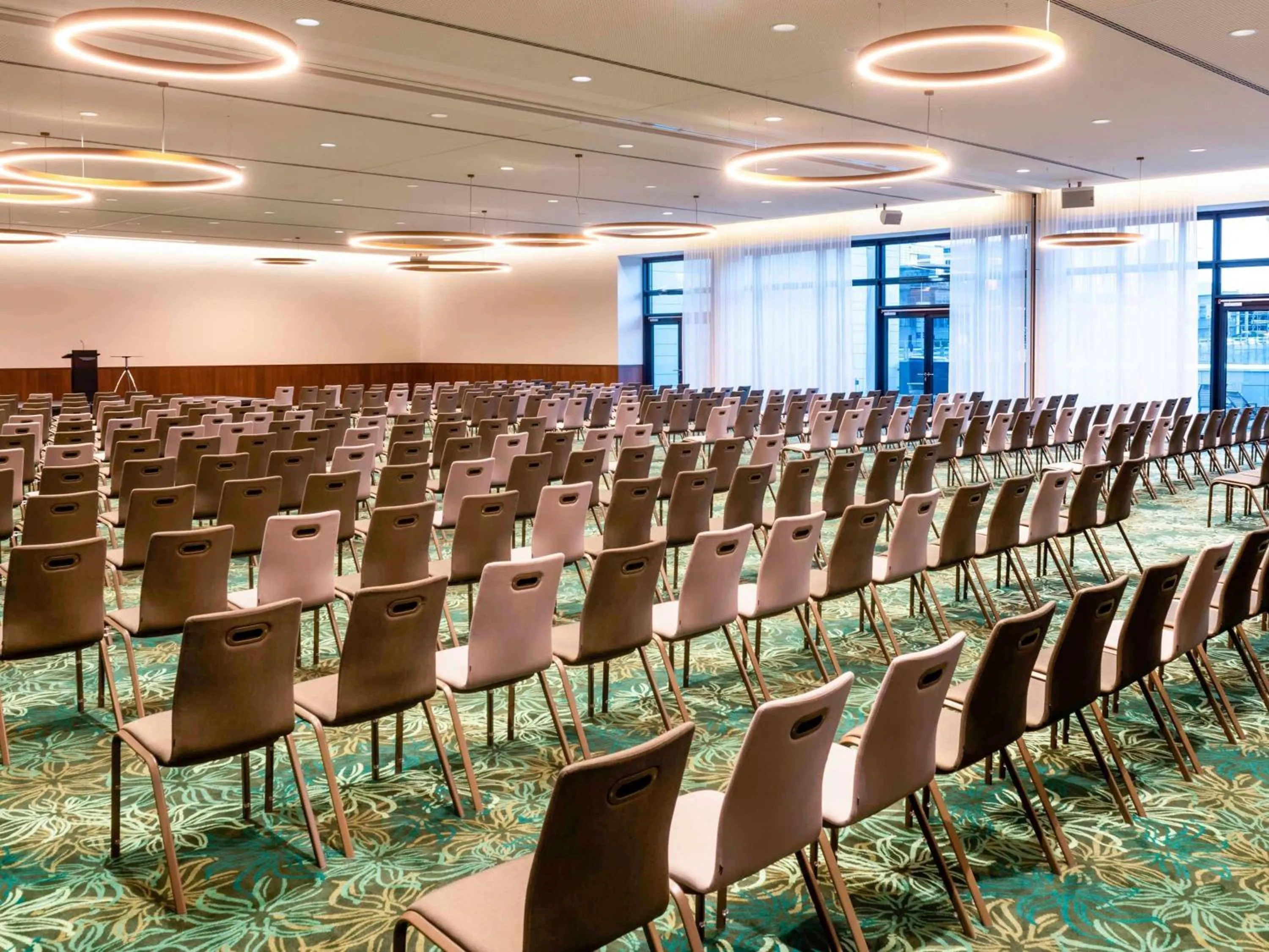 Meeting/conference room in Mövenpick Hotel Stuttgart Messe & Congress