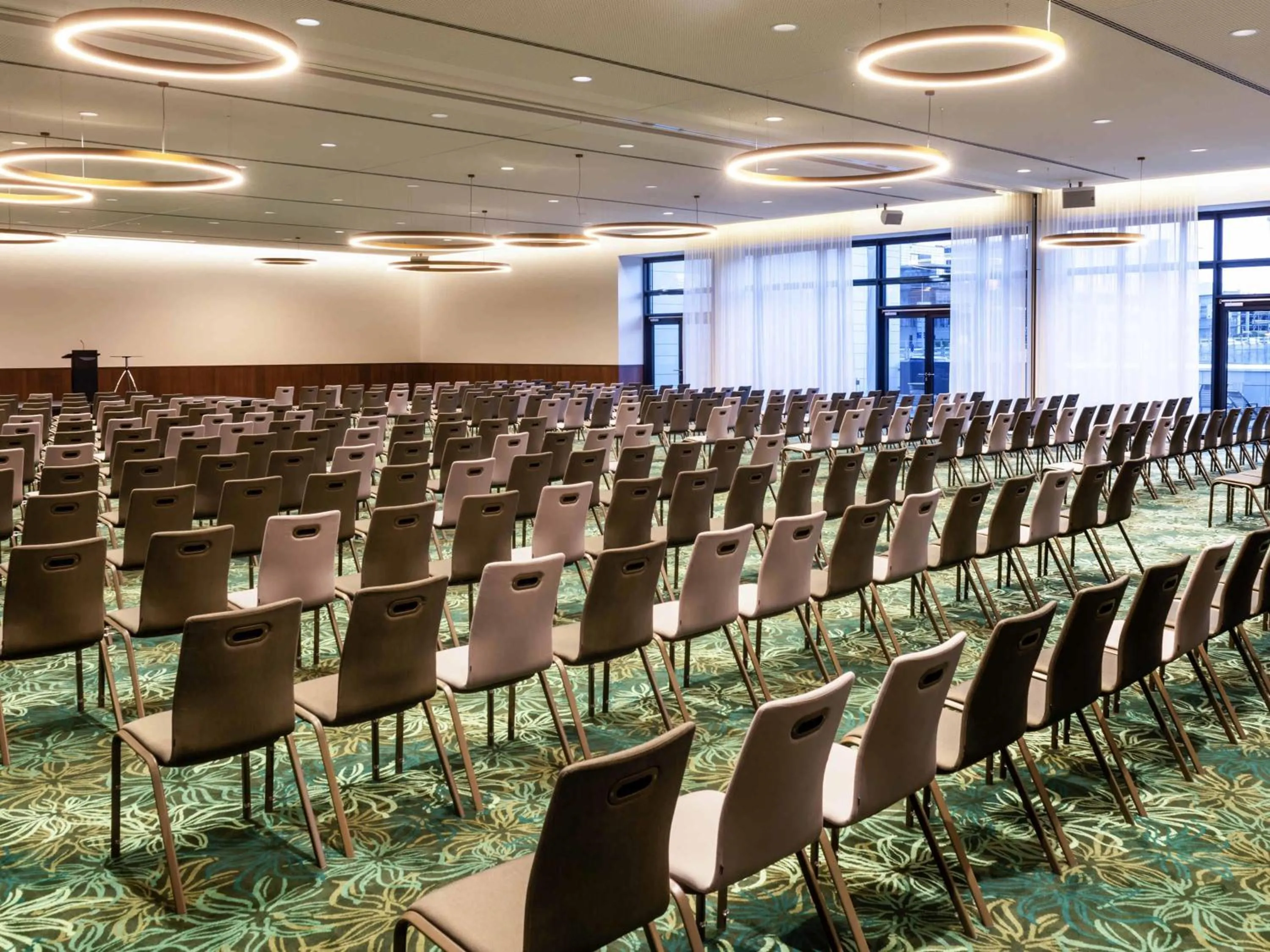 Meeting/conference room in Mövenpick Hotel Stuttgart Messe & Congress