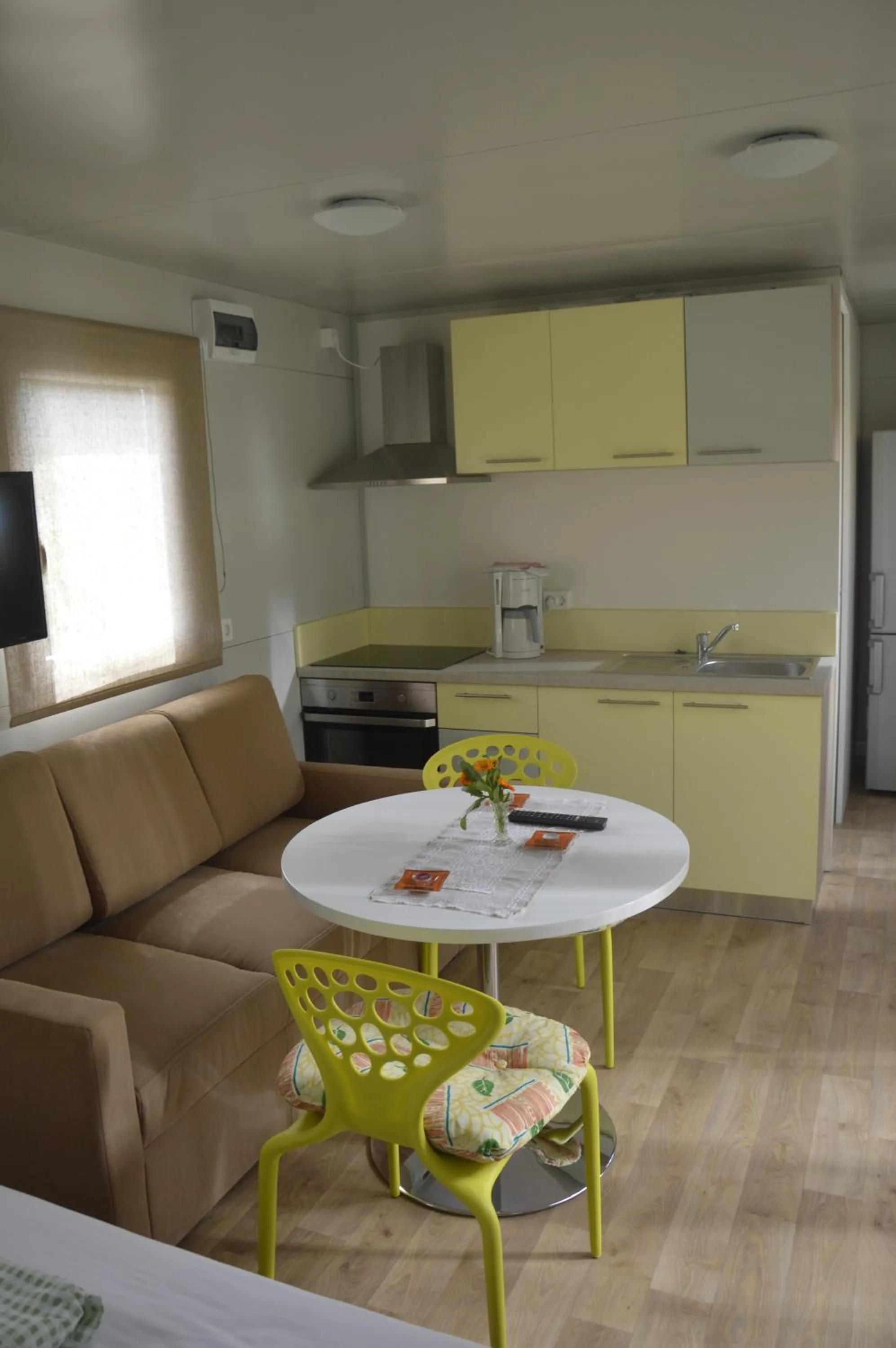 Kitchen or kitchenette in Appartementhotel Rutar Lido