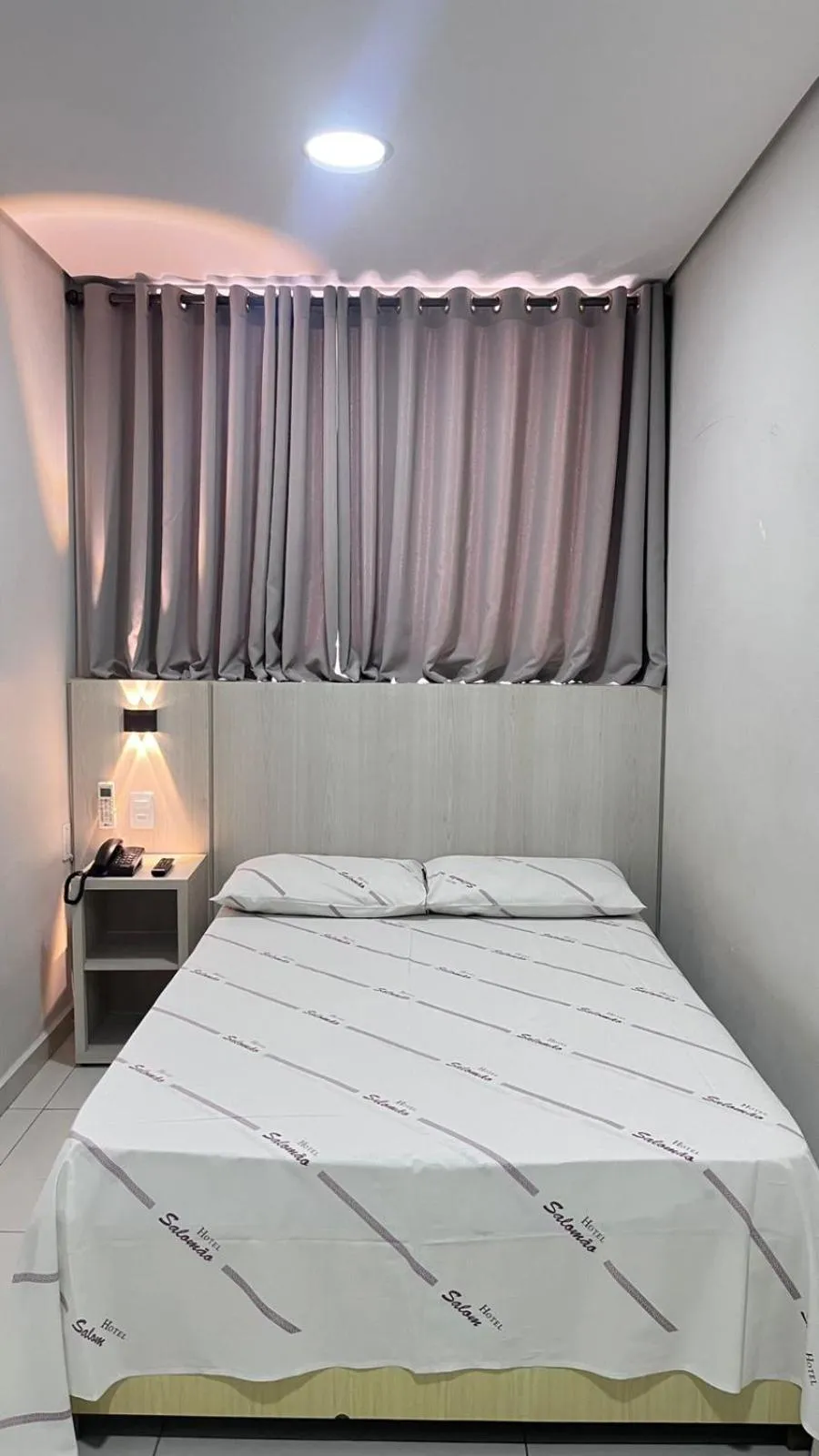 Bed in Hotel Salomão - Próximo a 25 de Março, Bom Retiro, Brás e Rua Santa Efigênia, a 2 minutos do Mirante Sampa Sky e pista de Skate Anhangabaú